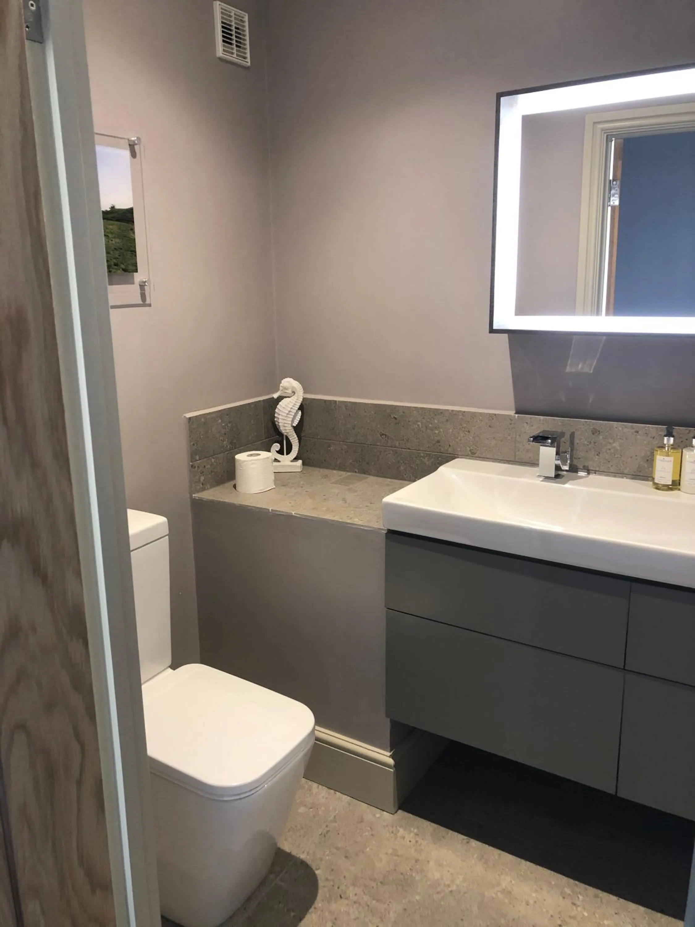 Bathroom in The Peppermill Town house Hotel & Restaurant