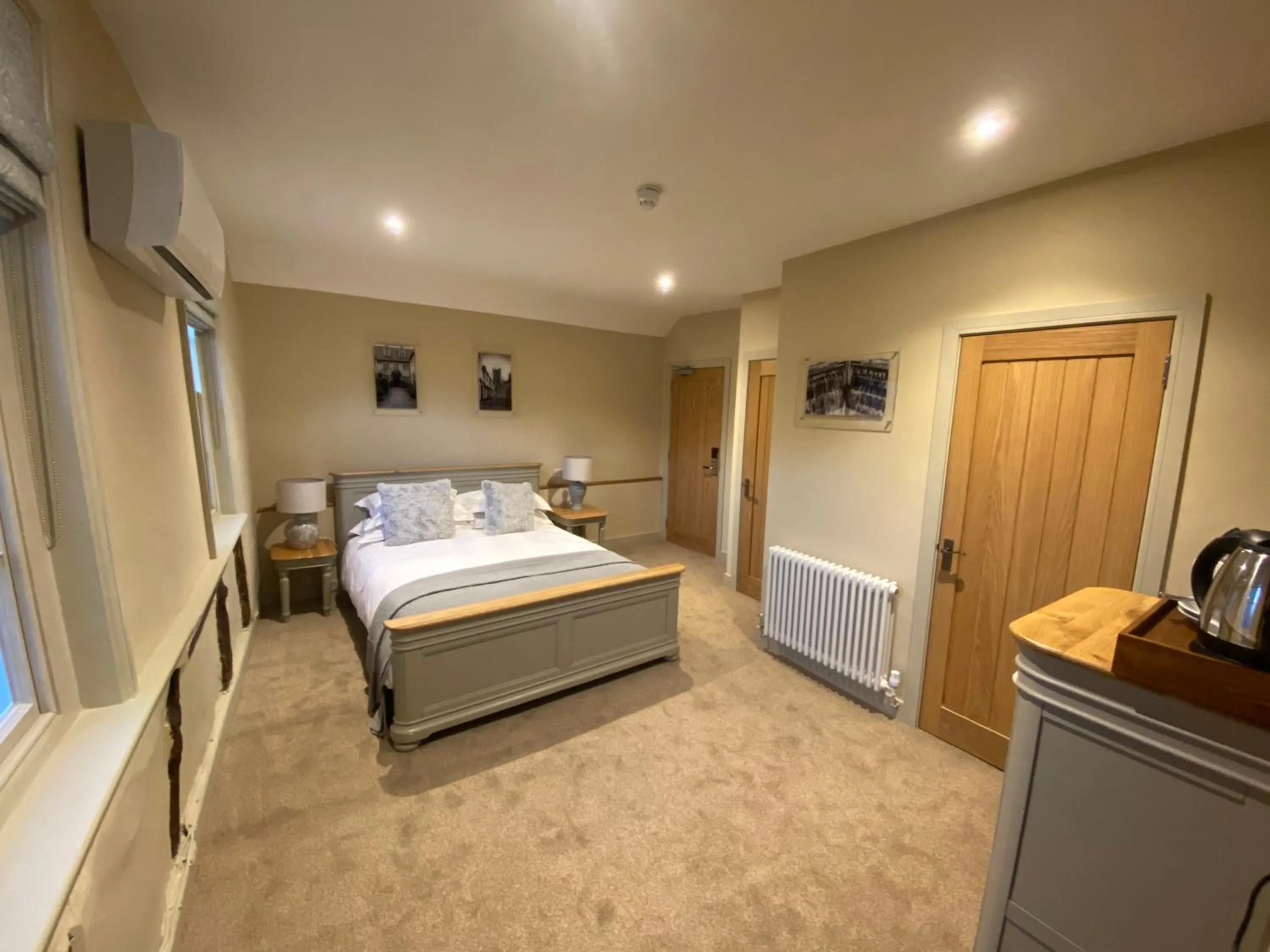 Photo of the whole room, Bed in The Peppermill Town house Hotel & Restaurant