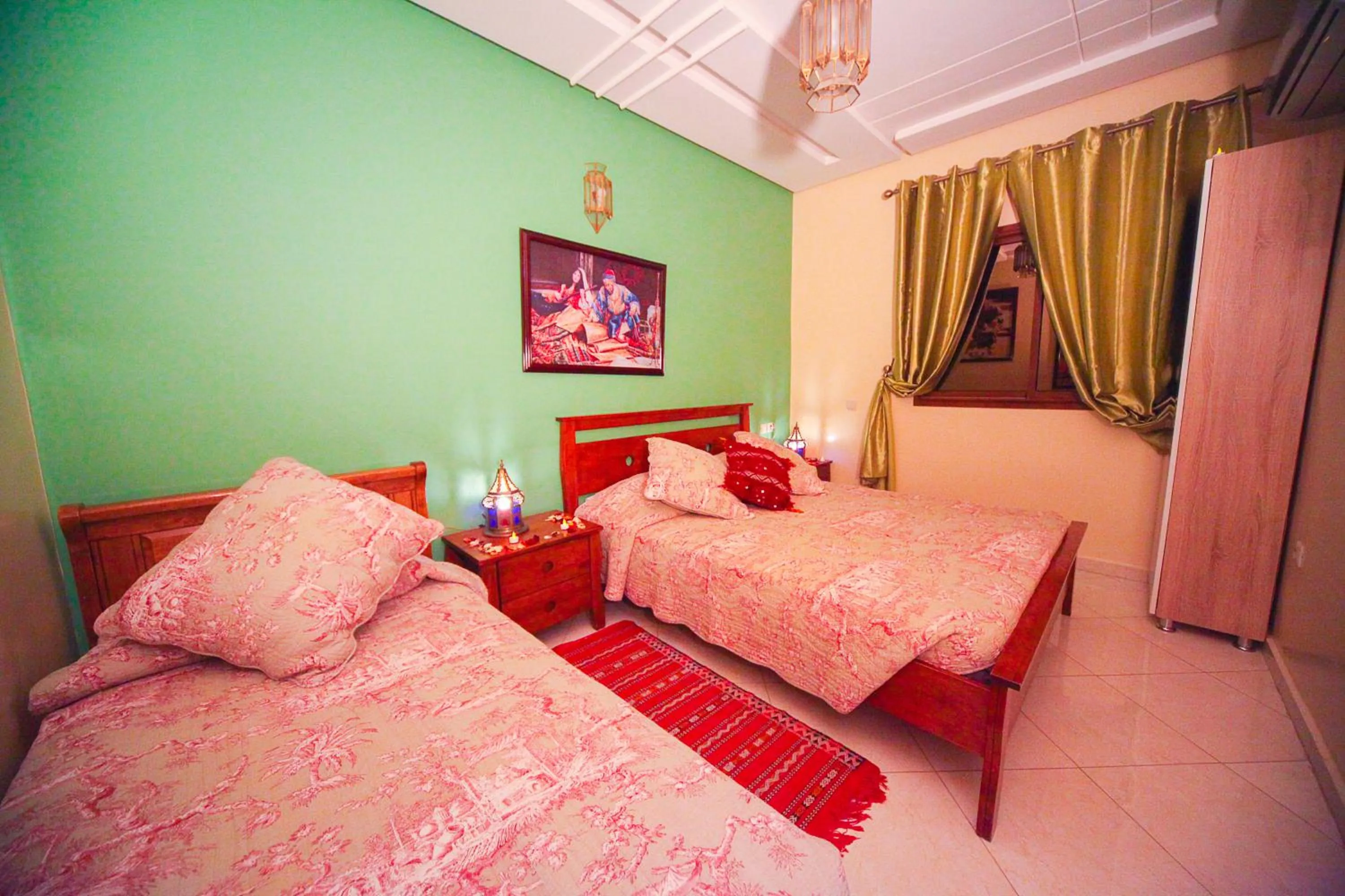 Photo of the whole room, Bed in Riad Mimosa