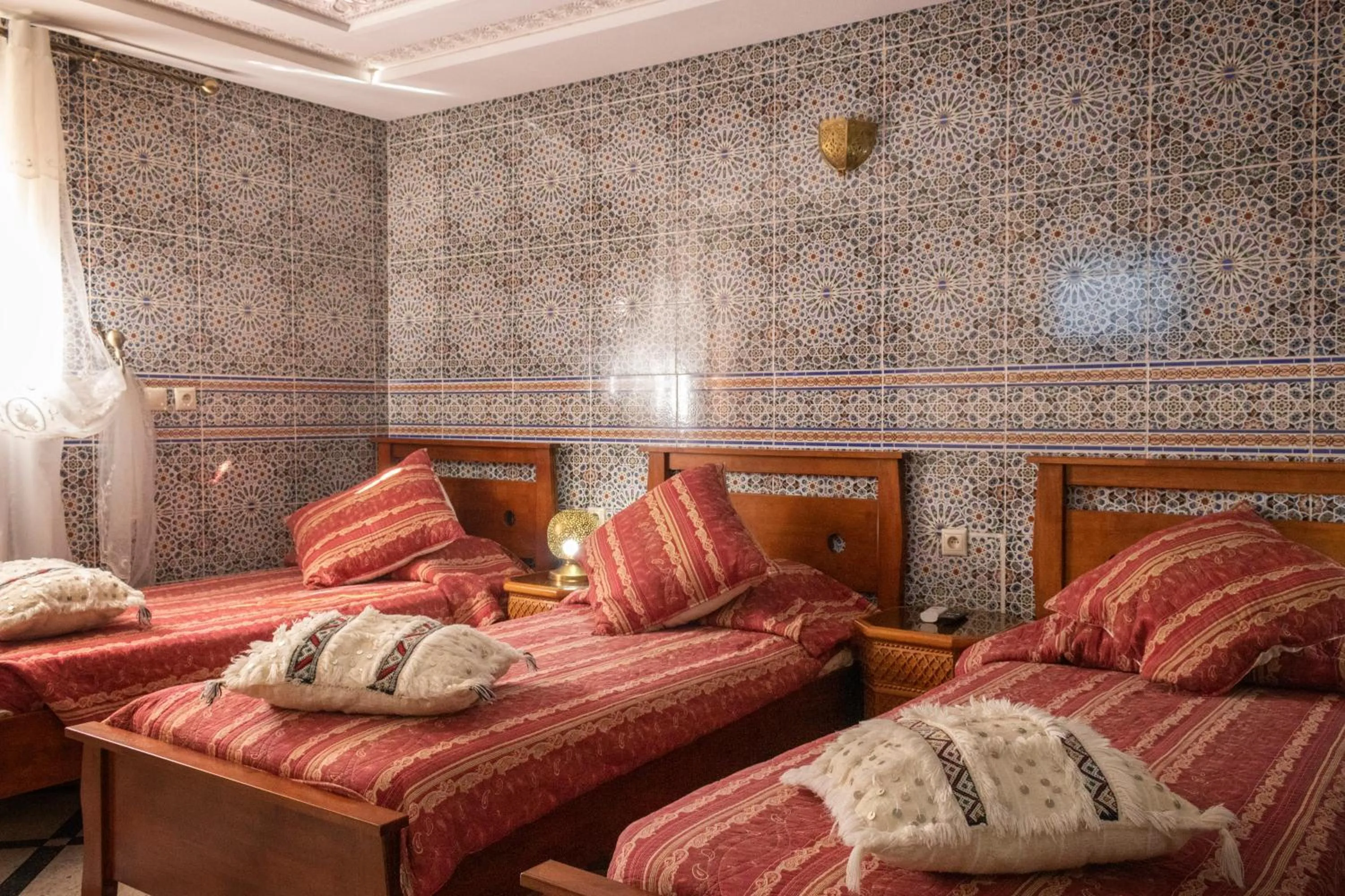 Photo of the whole room, Bed in Riad Mimosa