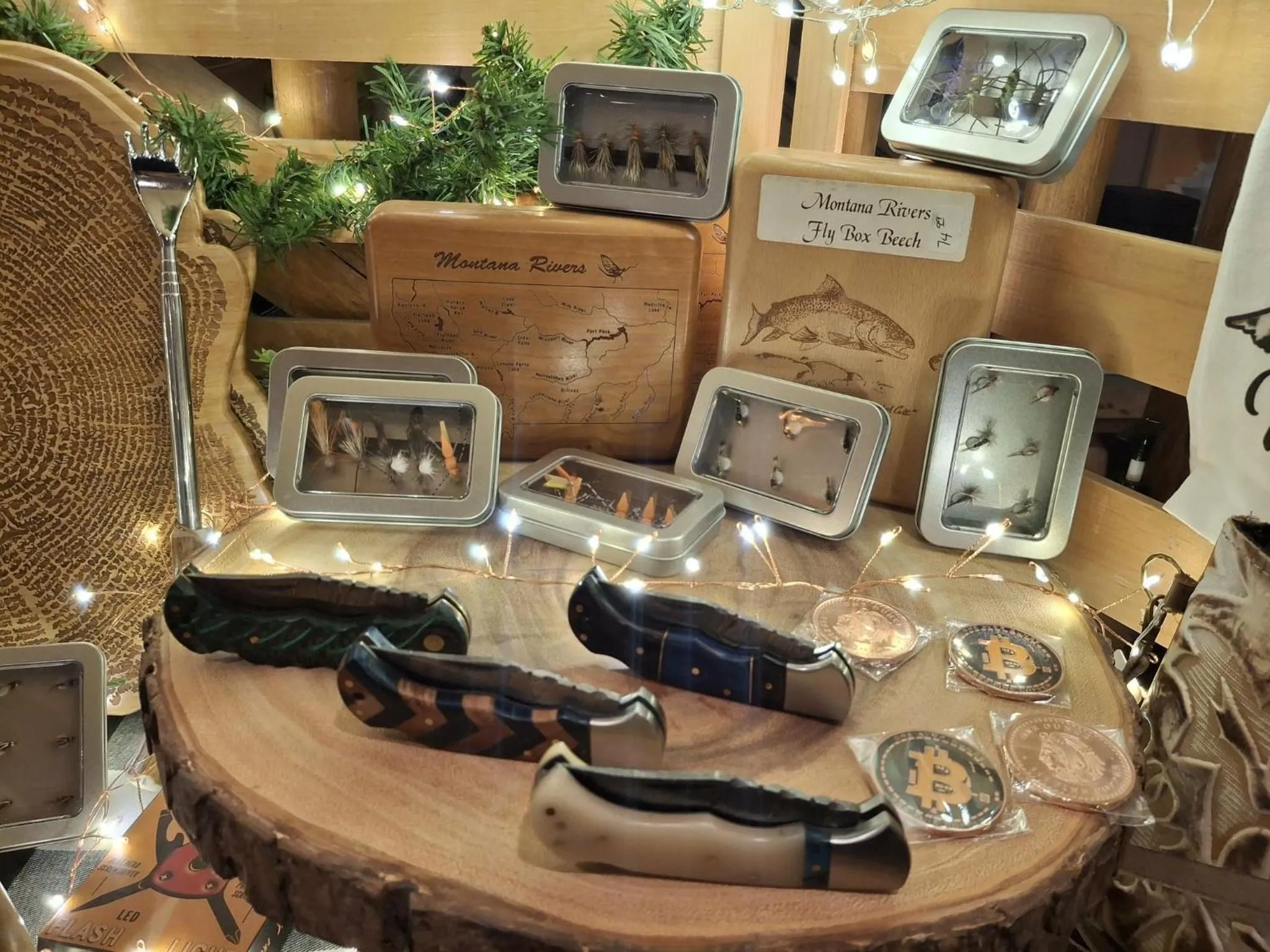 Shopping Area in Riverfront Motel & Cabins