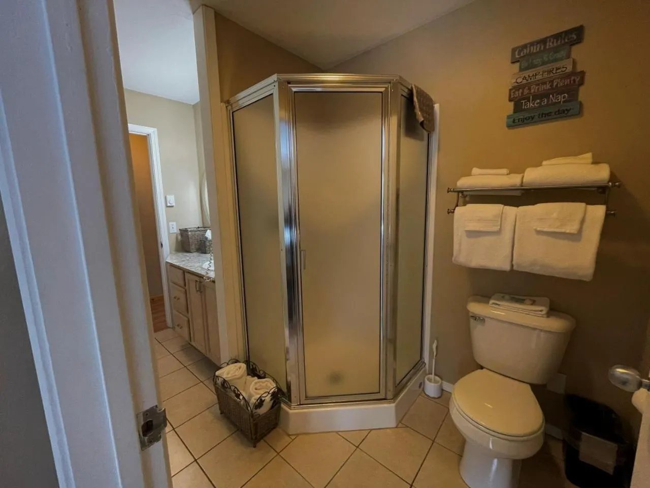 Shower in Riverfront Motel & Cabins