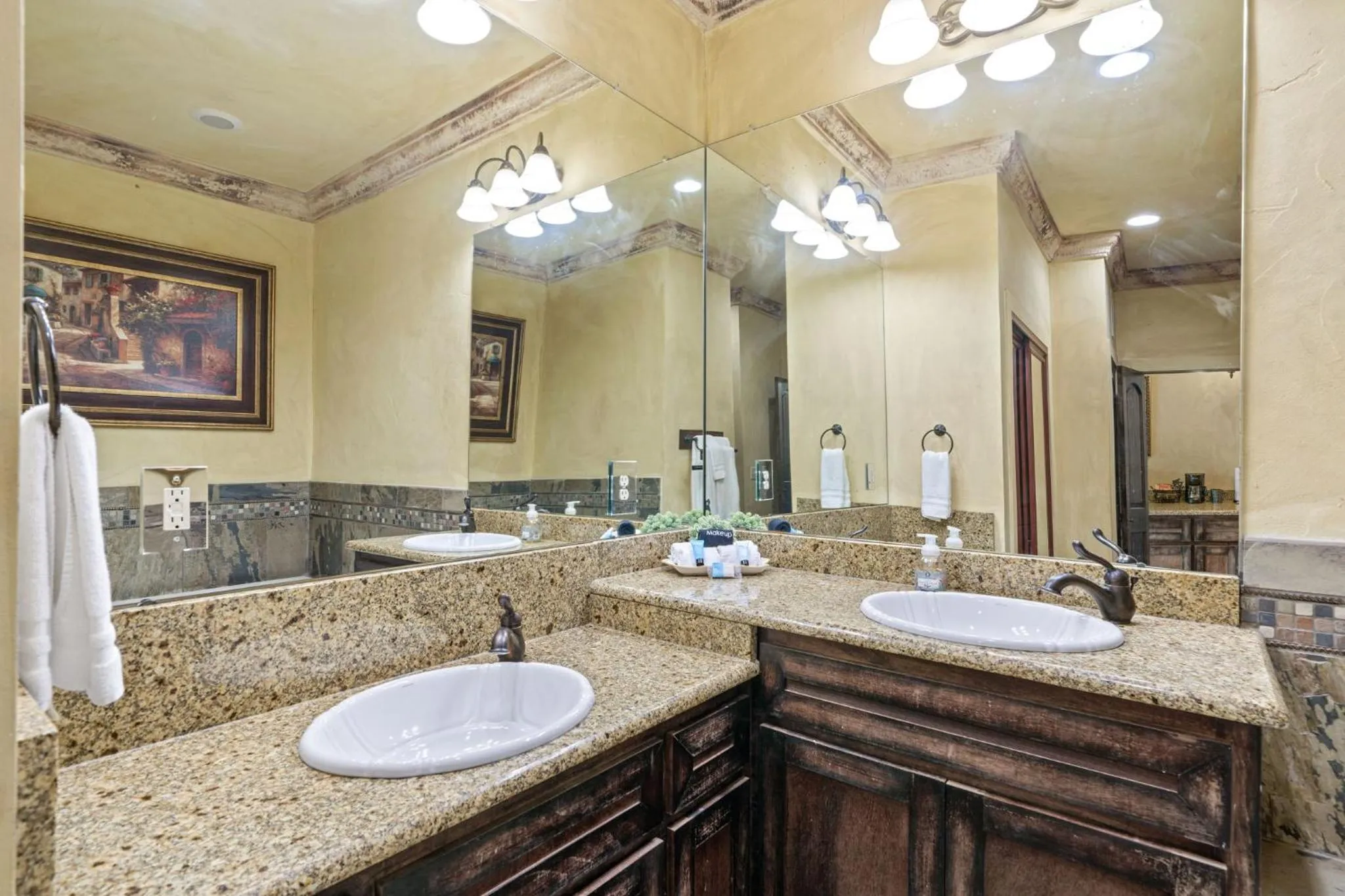 Blanco Riverside Cottages