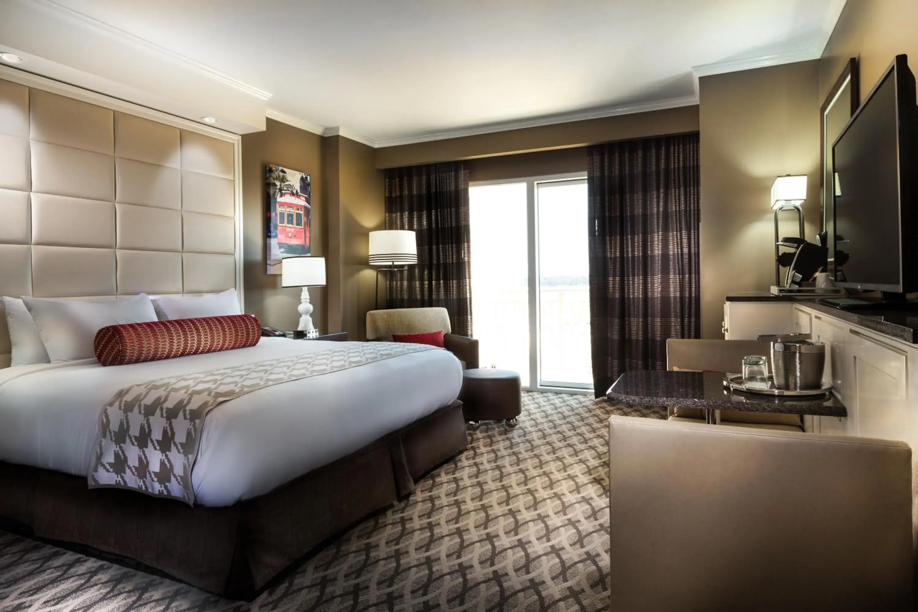 Bedroom, Bed in Golden Nugget Lake Charles Bedroom, Bed in Golden Nugget Lake Charles