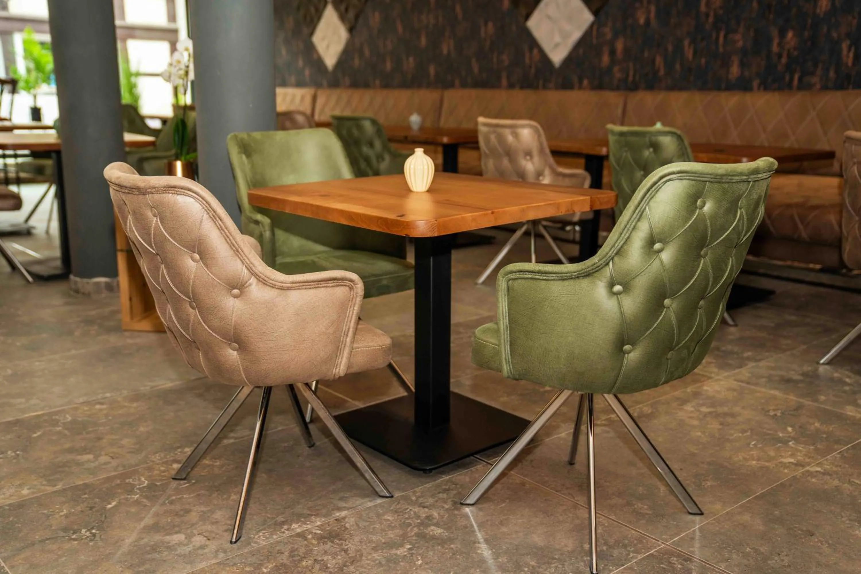 Restaurant/places to eat in Central Hotel & Lounge Adult Only