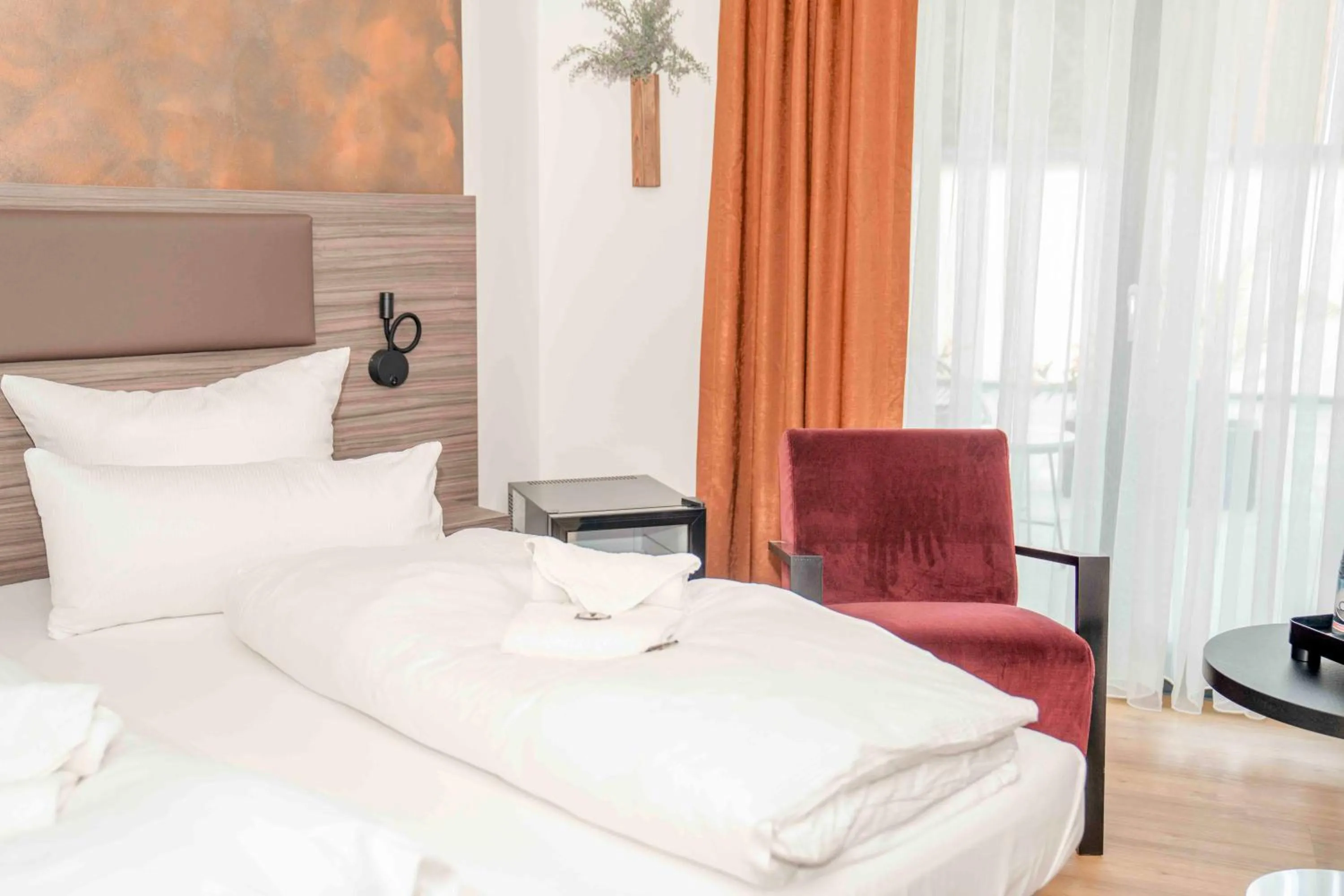 Bedroom, Bed in Central Hotel & Lounge Adult Only