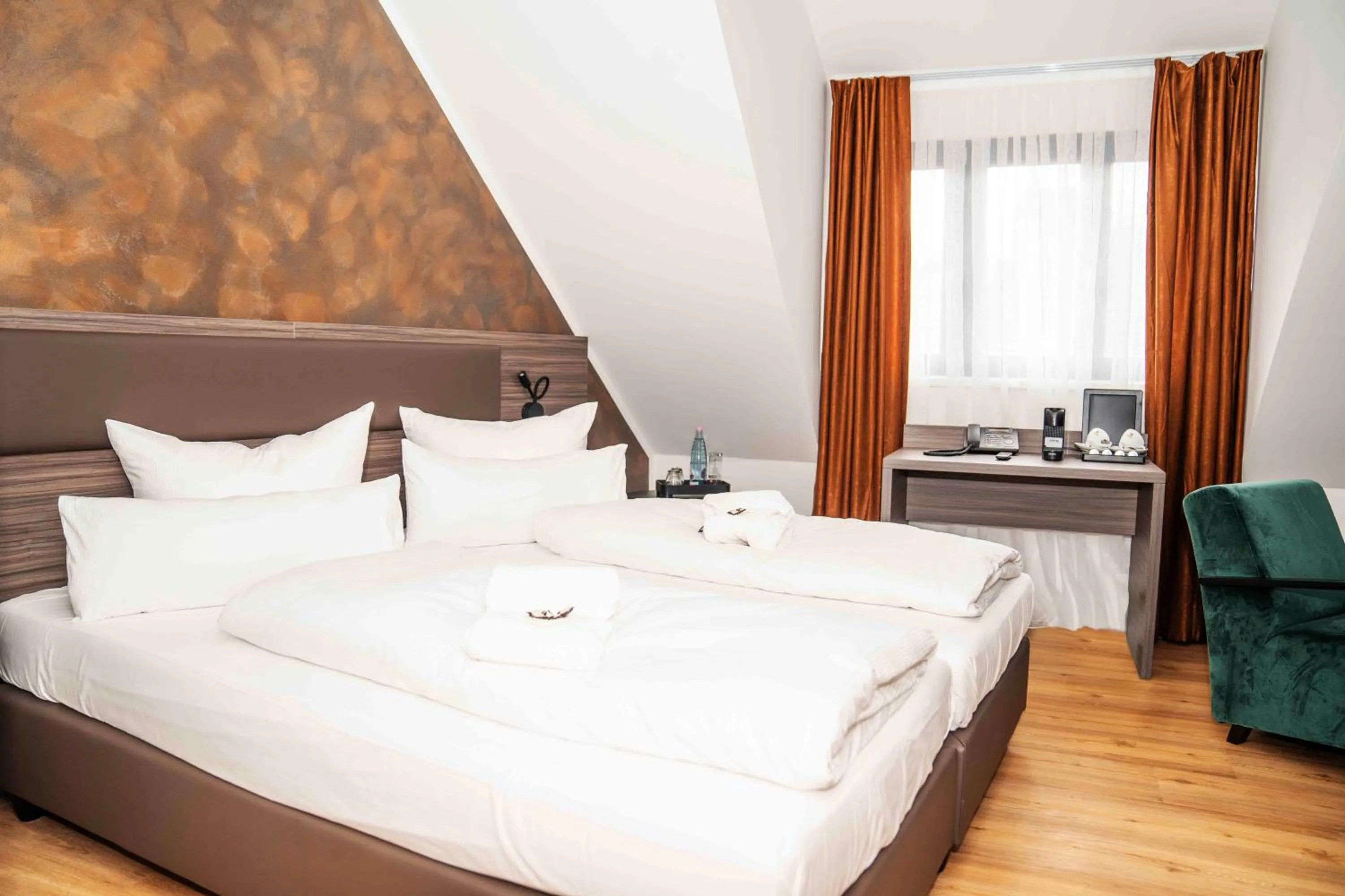 Bedroom, Bed in Central Hotel & Lounge Adult Only