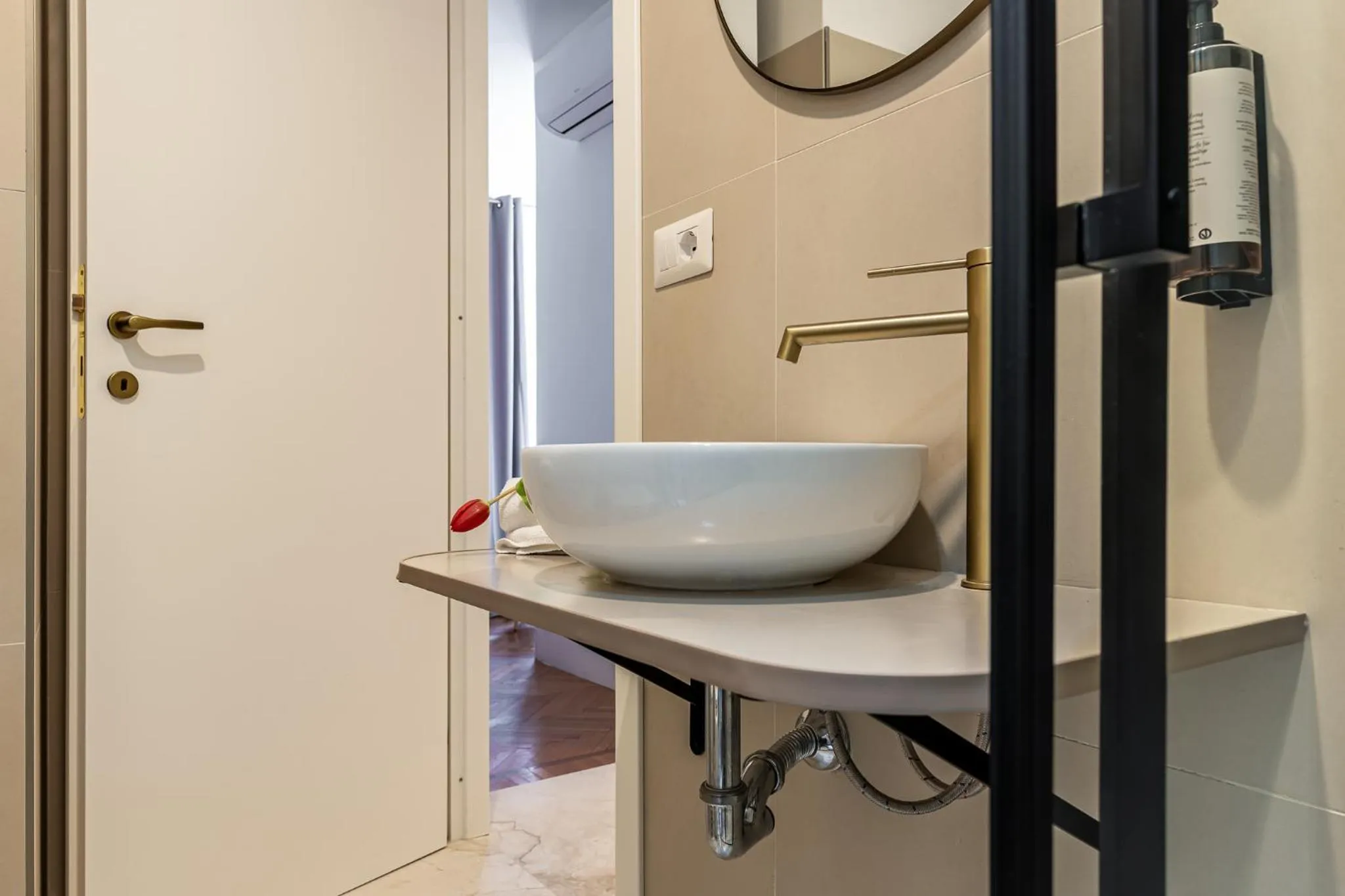 Bathroom in Decimo Meridio- At Spanish Steps-