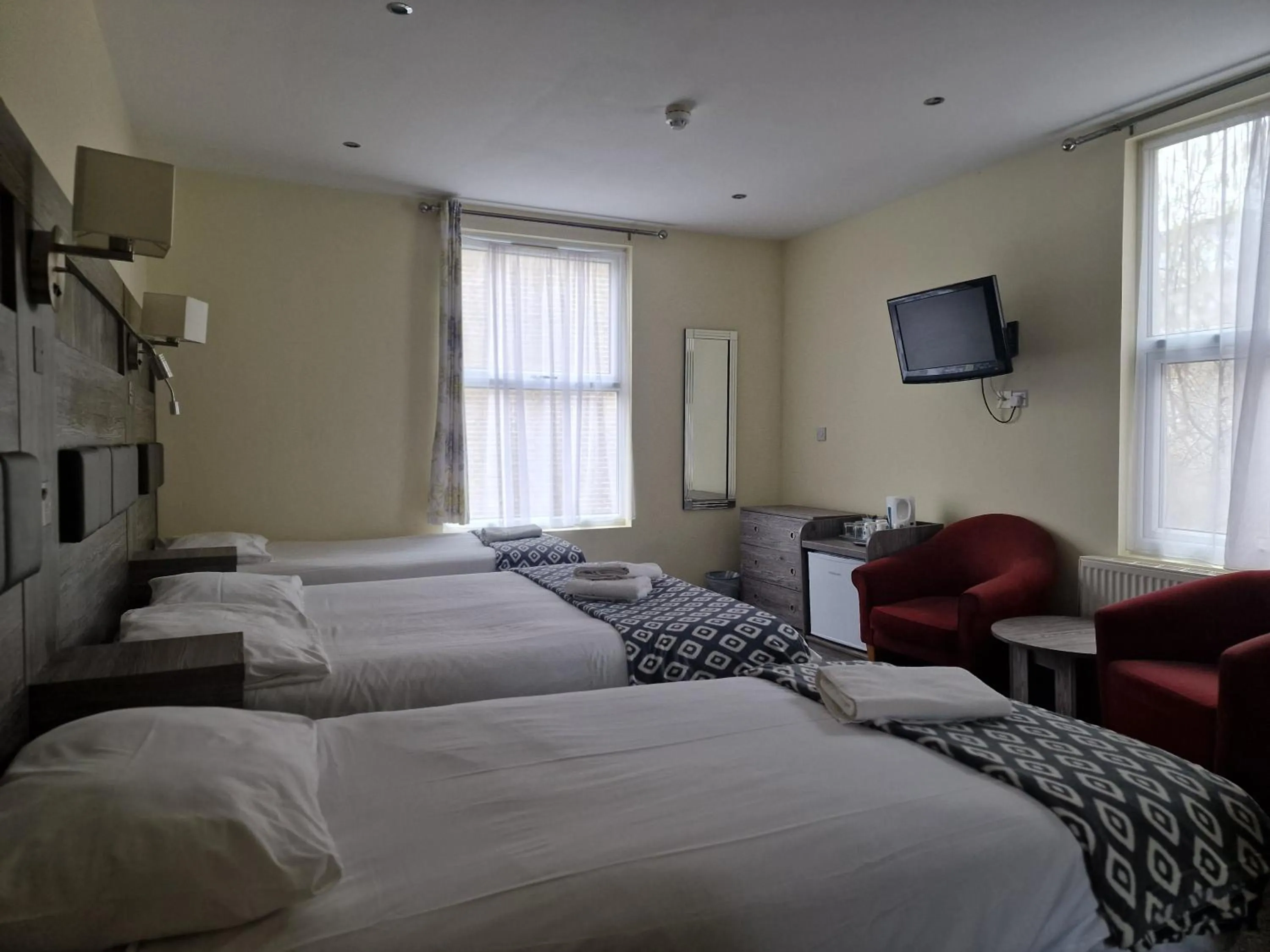 Photo of the whole room, Bed in Hotel 65