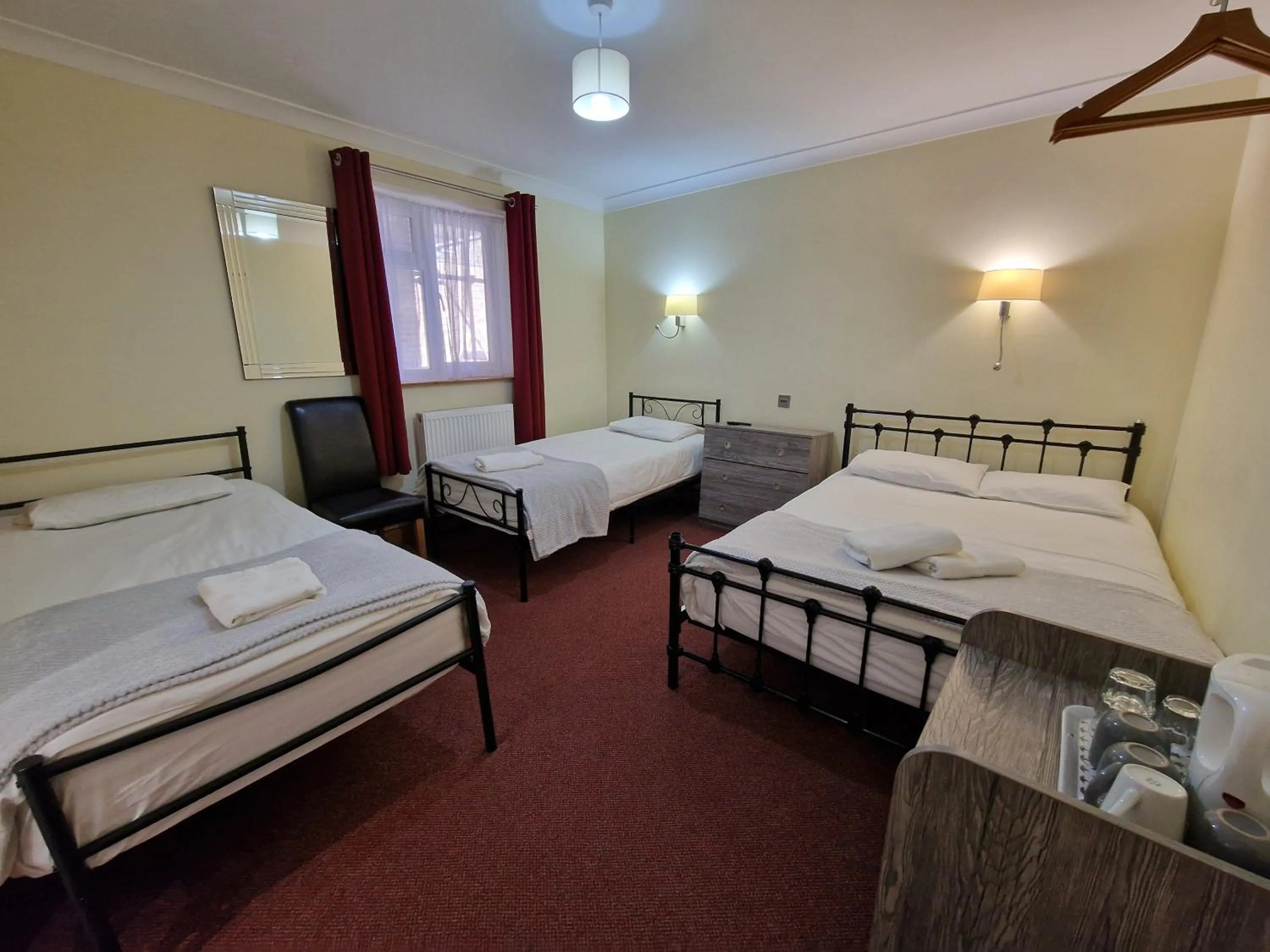 Photo of the whole room, Bed in Hotel 65