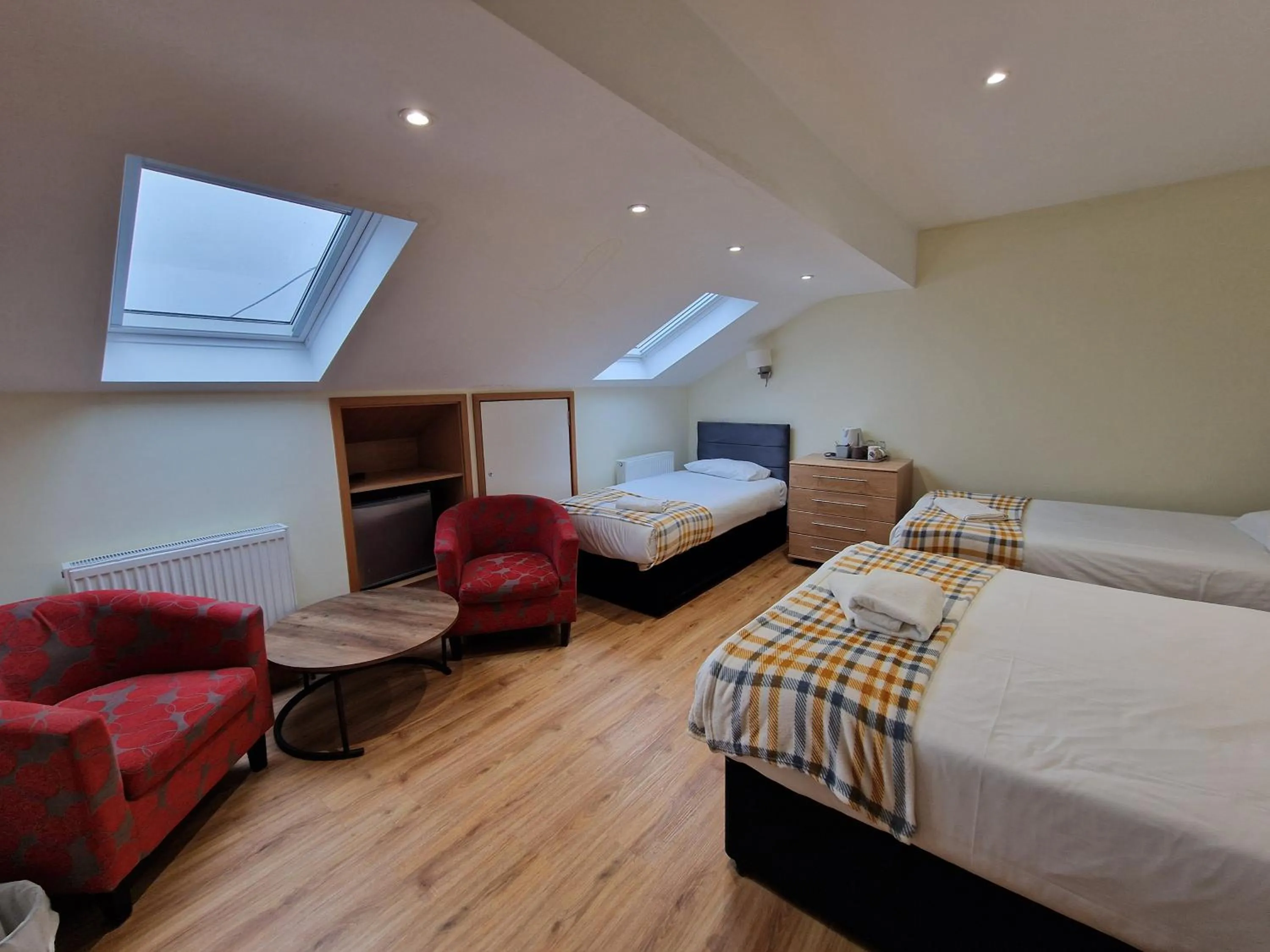 Photo of the whole room, Bed in Hotel 65