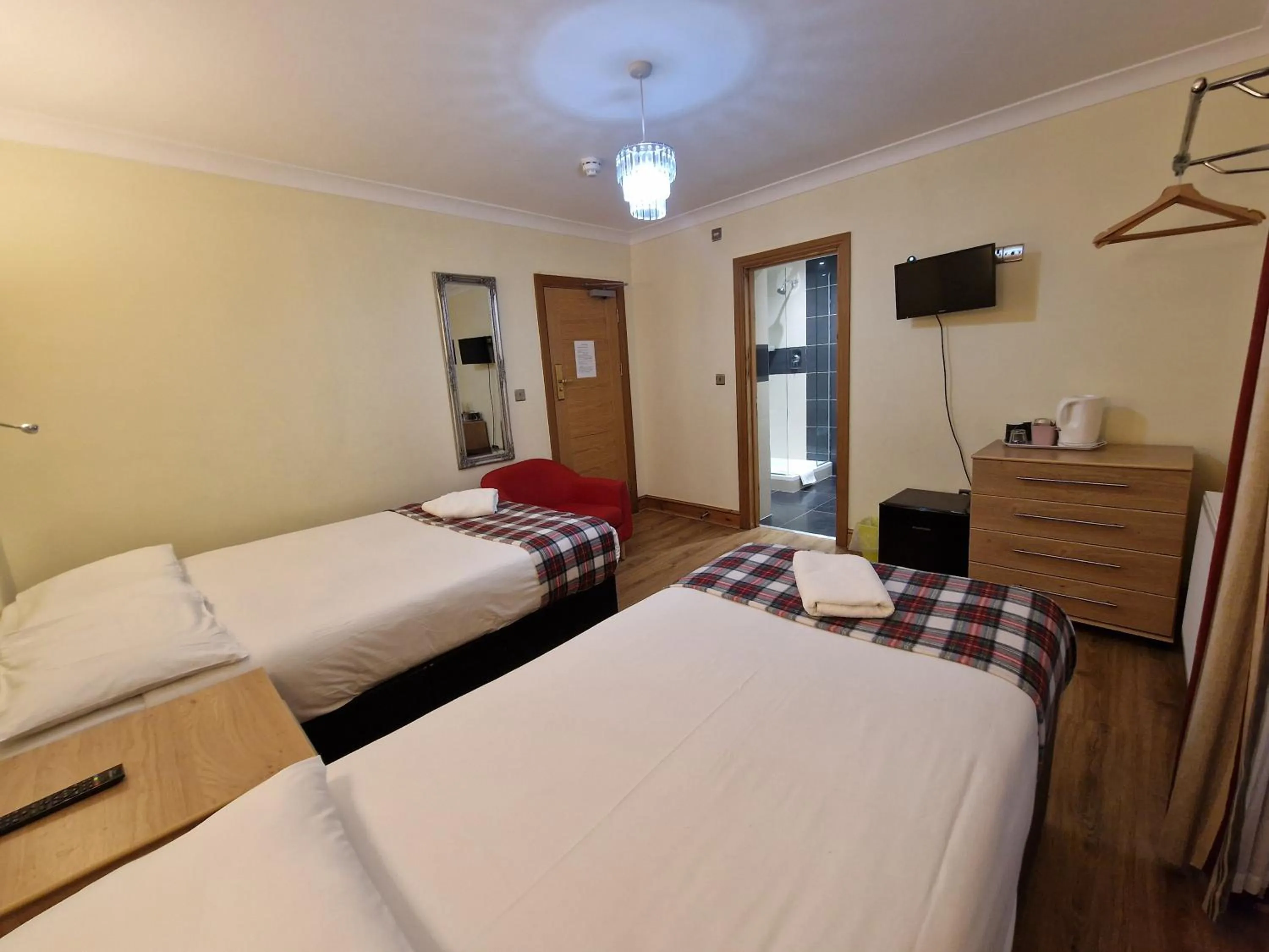 Photo of the whole room, Bed in Hotel 65