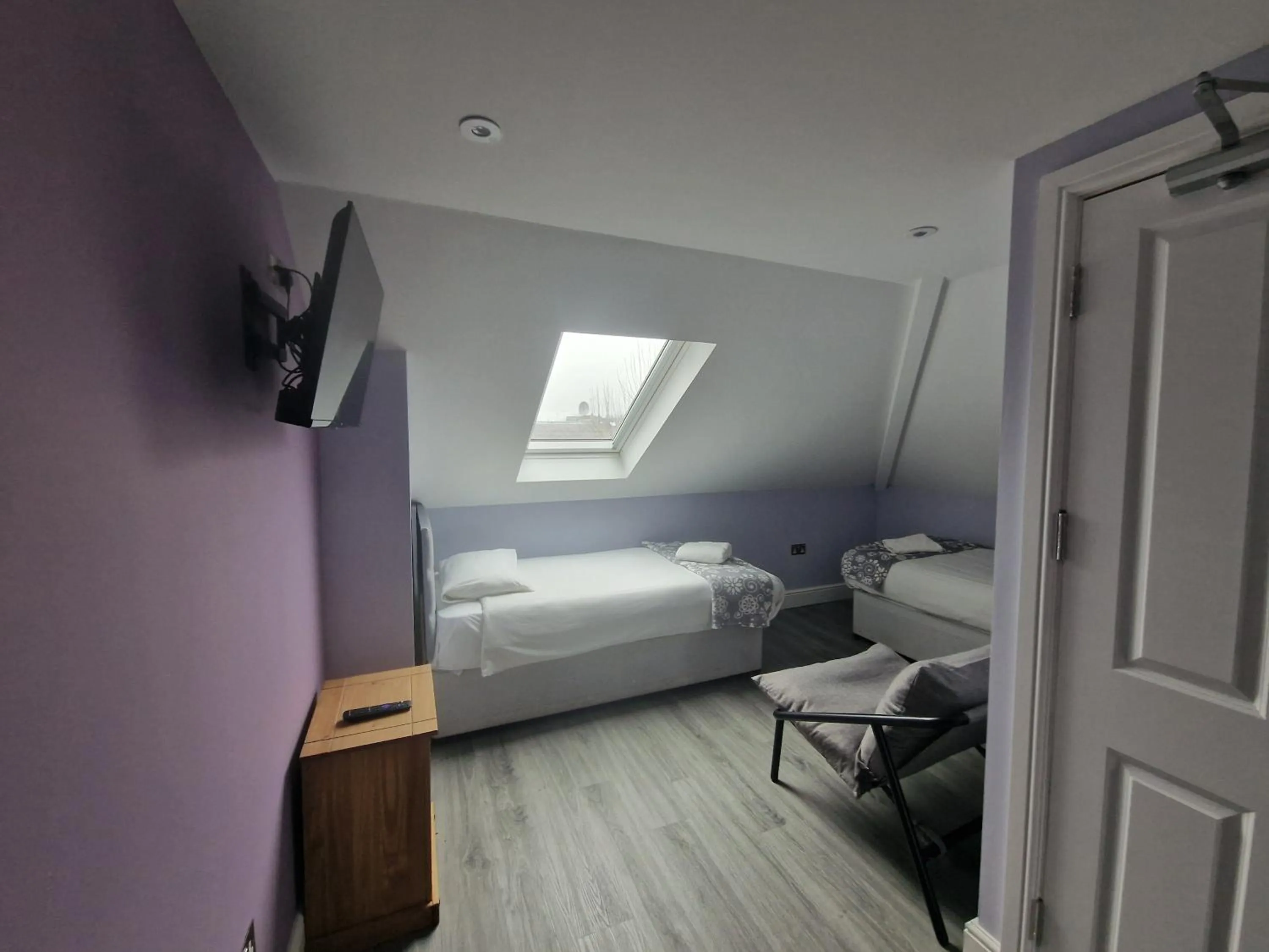 Photo of the whole room, Bed in Hotel 65