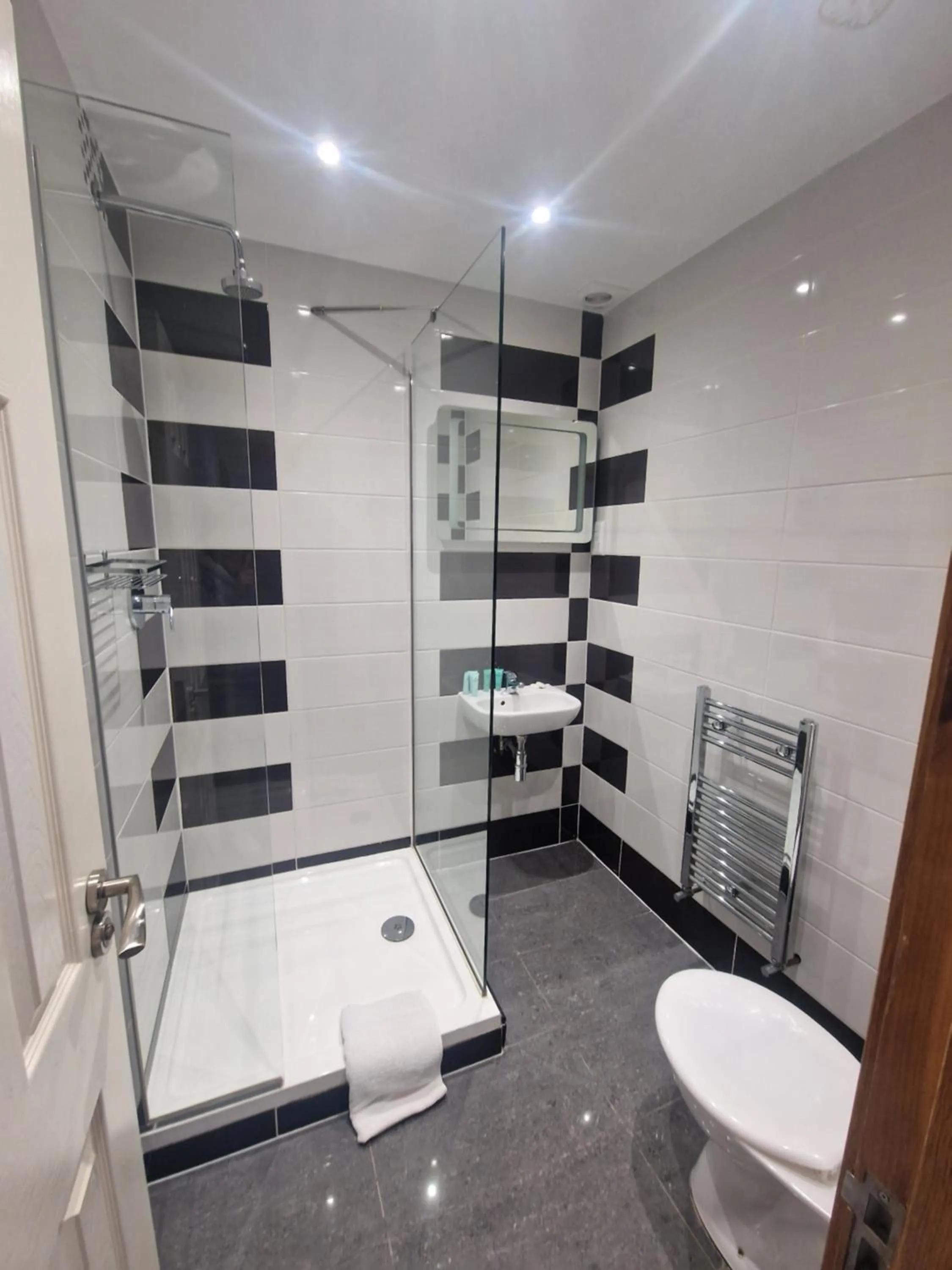 Bathroom in Hotel 65