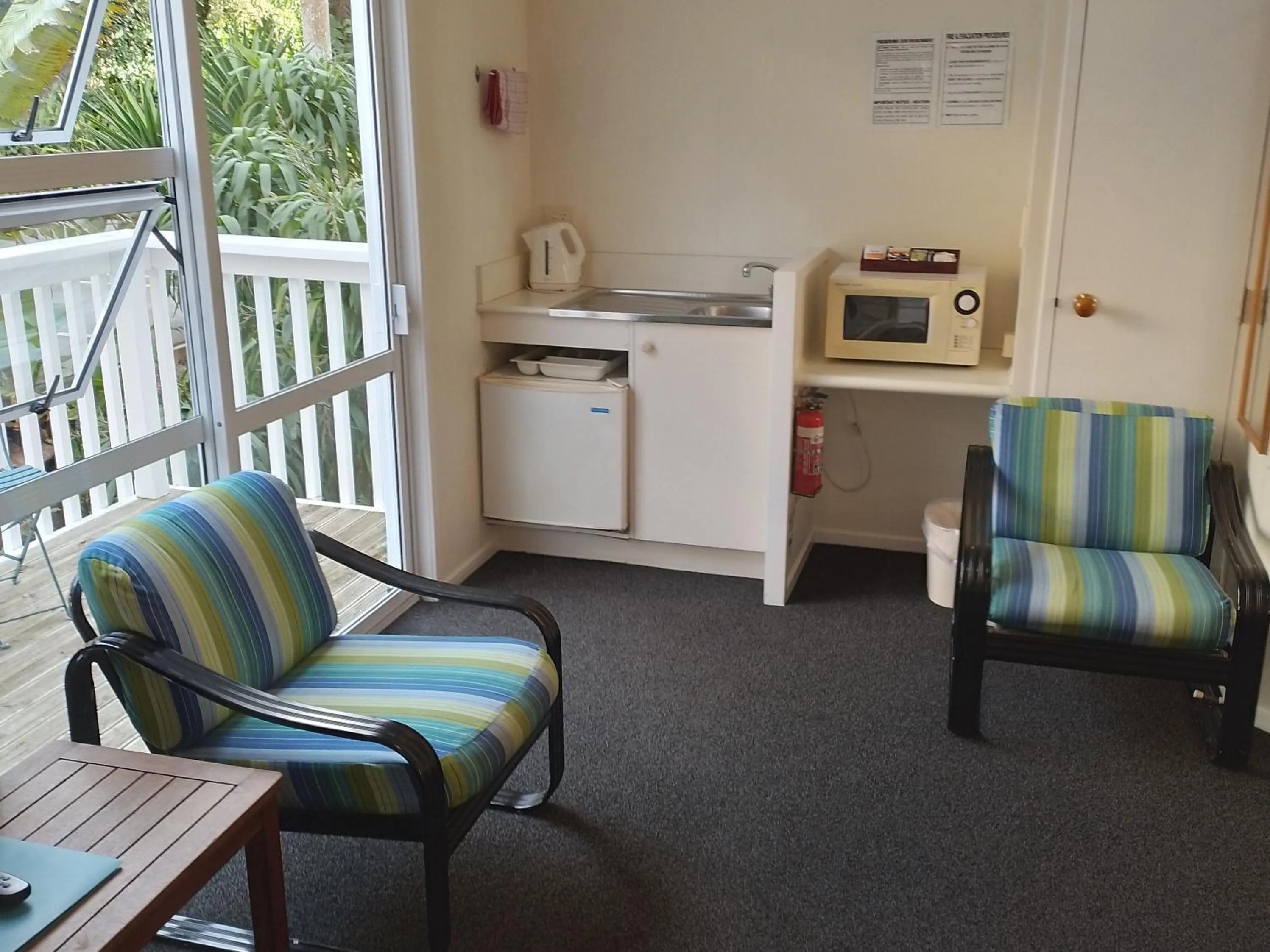 Living room in Acacia Lodge Motel