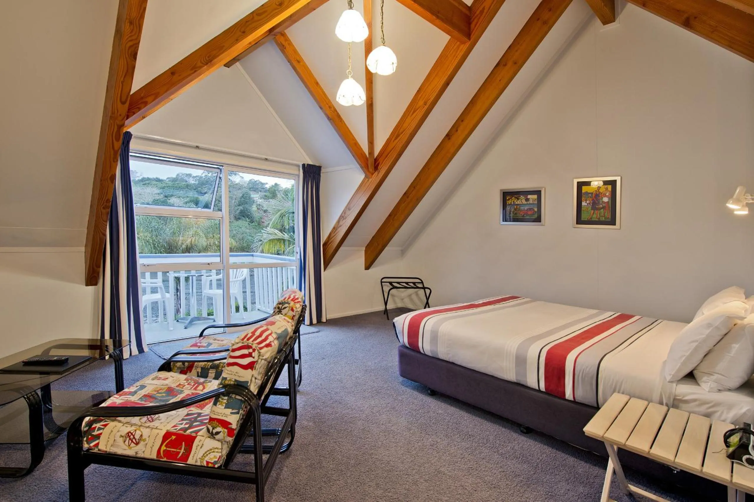 Photo of the whole room, Bed in Acacia Lodge Motel