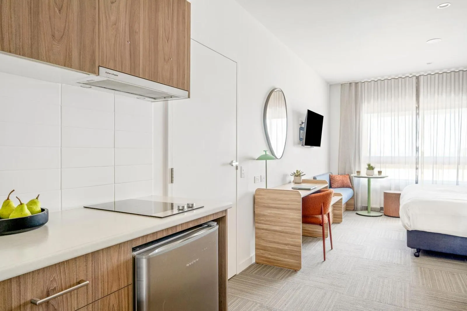 Kitchen or kitchenette, Bed in Quest Townsville on Eyre