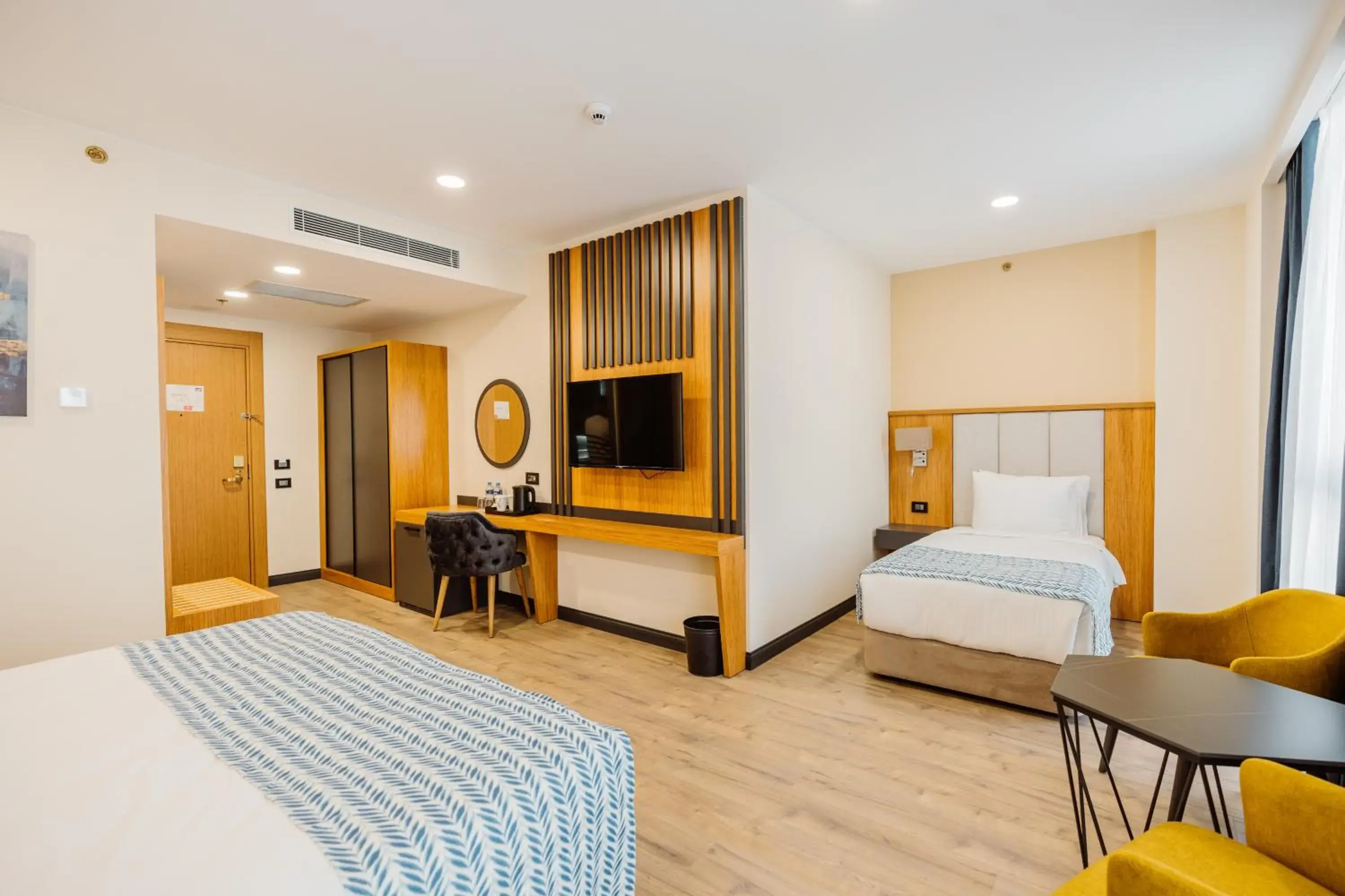 TV and multimedia, Bed in Best Western Plus Batumi TV and multimedia, Bed in Best Western Plus Batumi