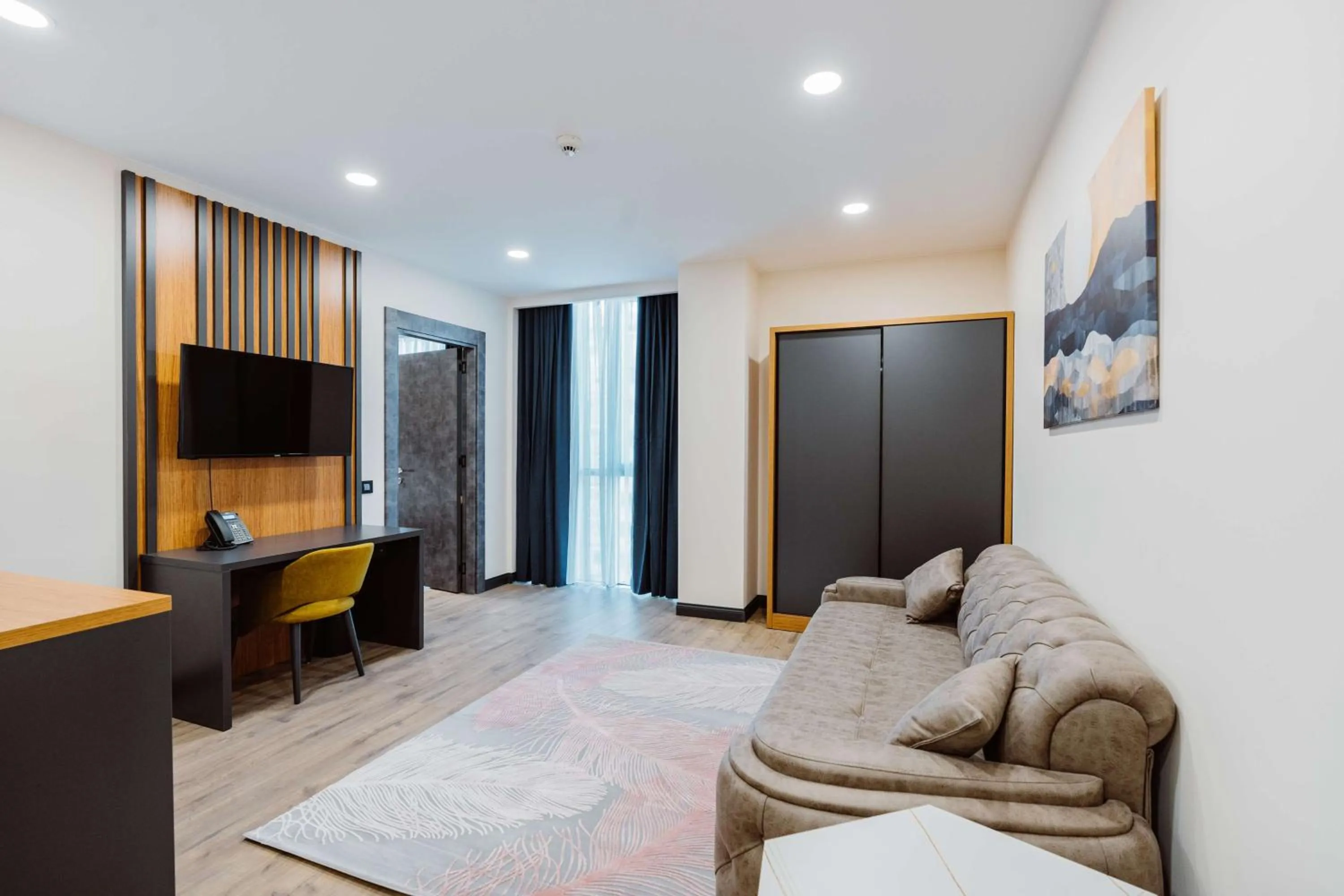 TV and multimedia in Best Western Plus Batumi