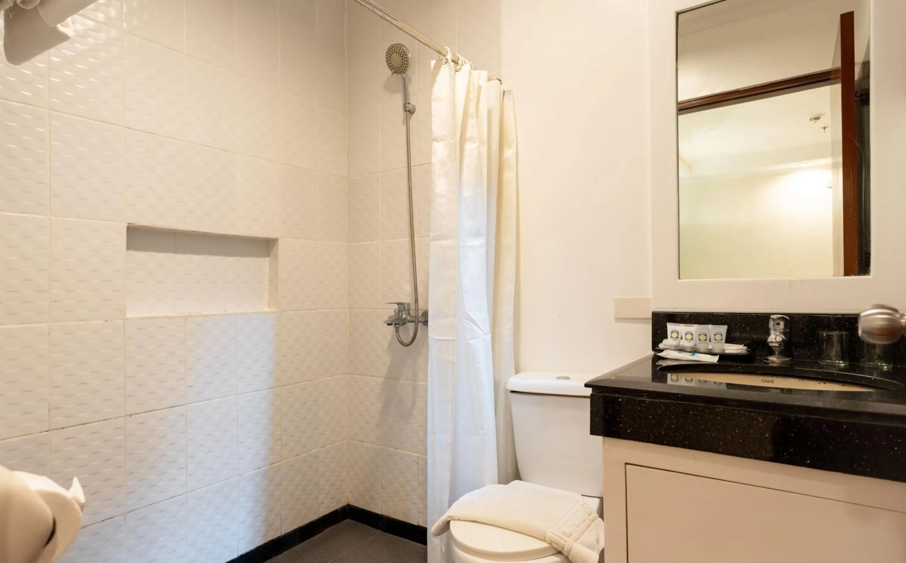 Bathroom in Le Soleil de Boracay Hotel