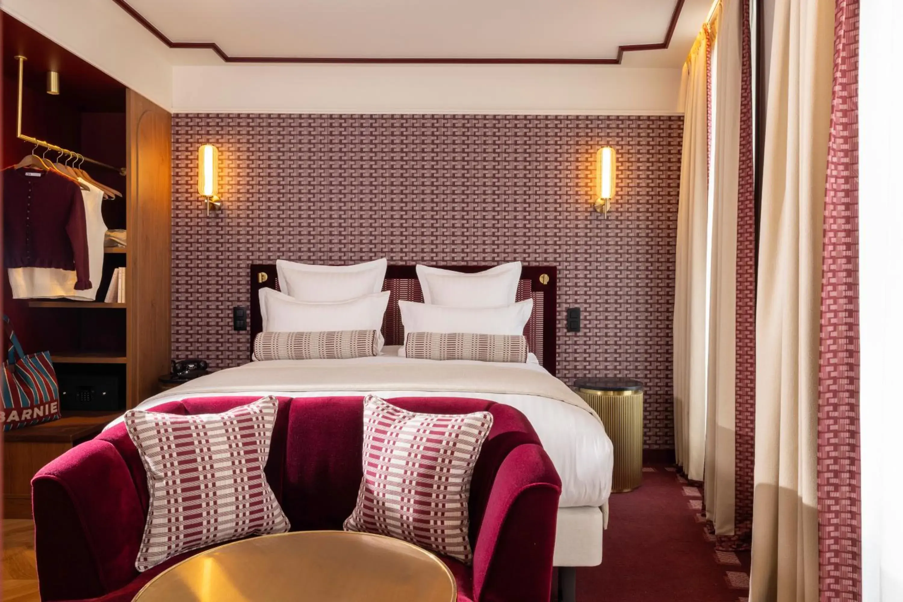 Bed in Hôtel Filigrane & Spa Bed in Hôtel Filigrane & Spa