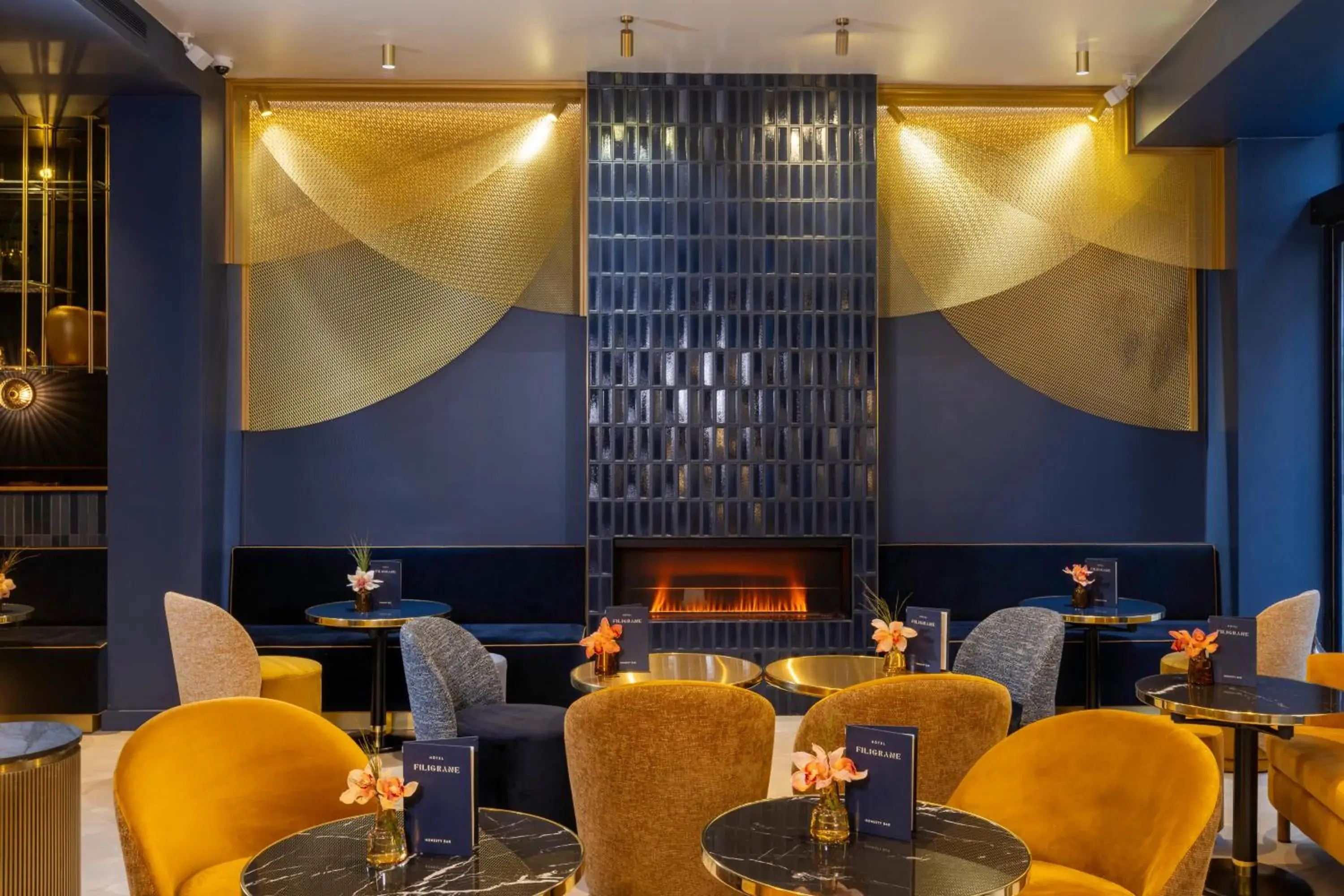 Lobby or reception in Hôtel Filigrane & Spa Lobby or reception in Hôtel Filigrane & Spa