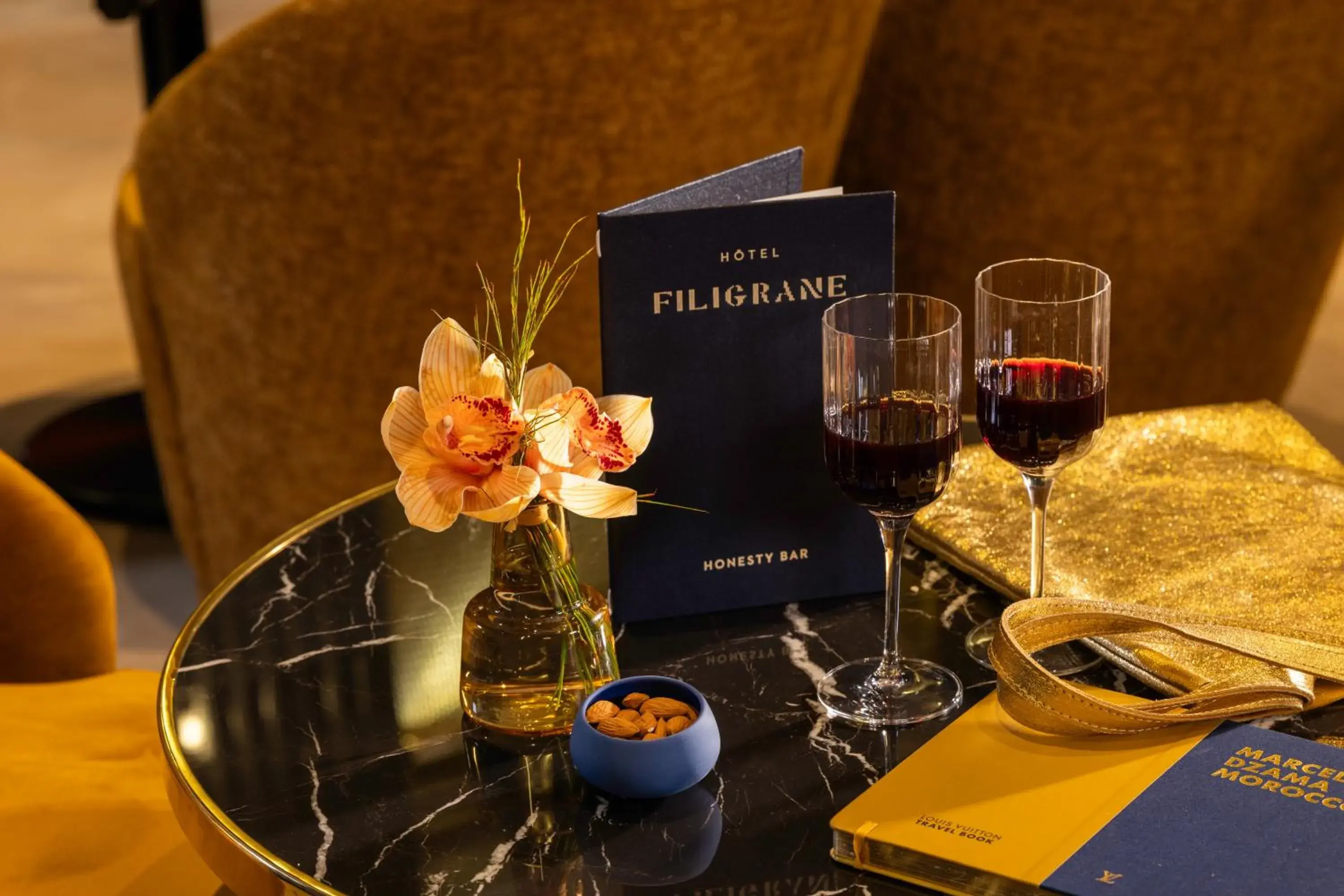 Lounge or bar in Hôtel Filigrane & Spa Lounge or bar in Hôtel Filigrane & Spa