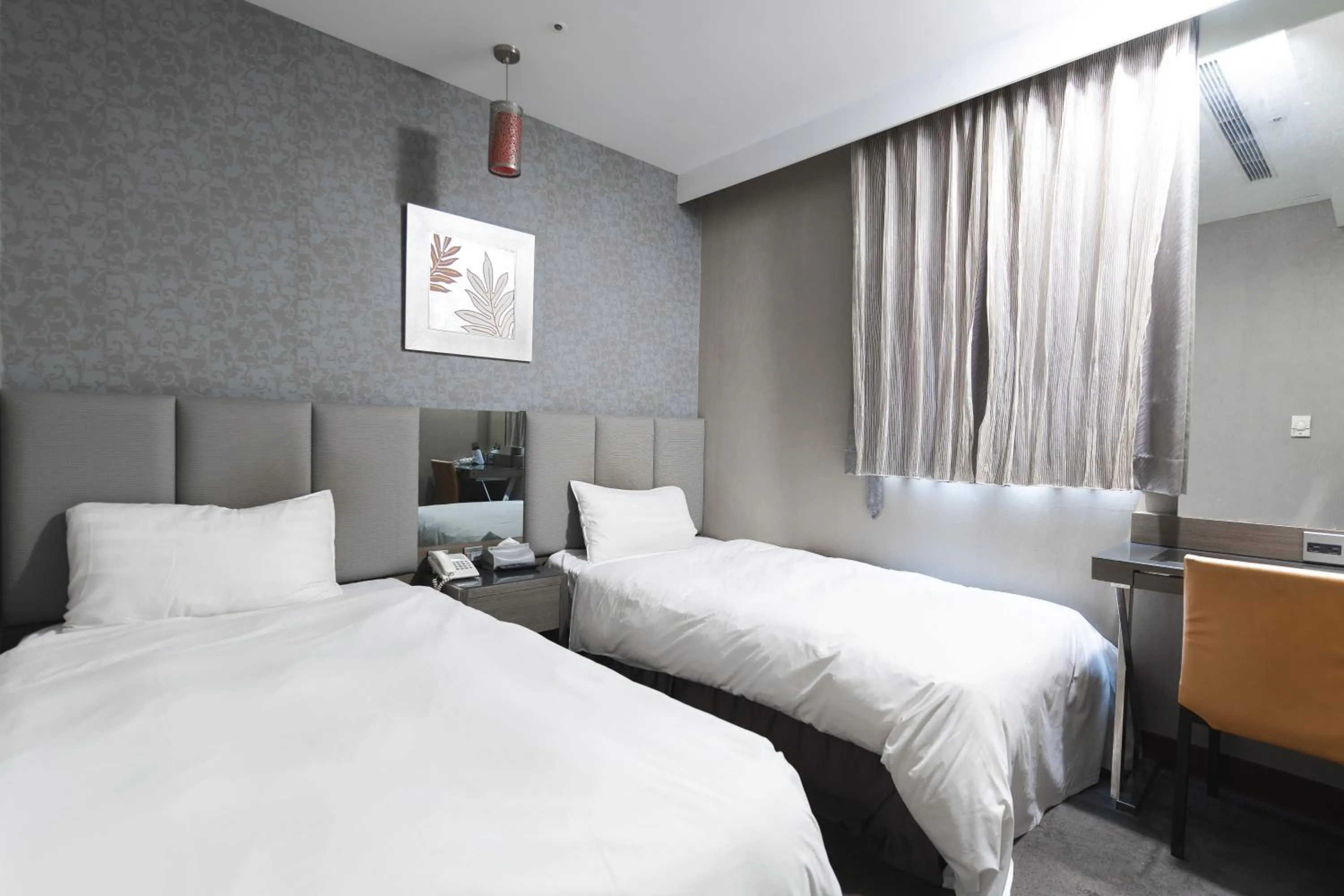 Bed in Shianghu Boutique Hotel