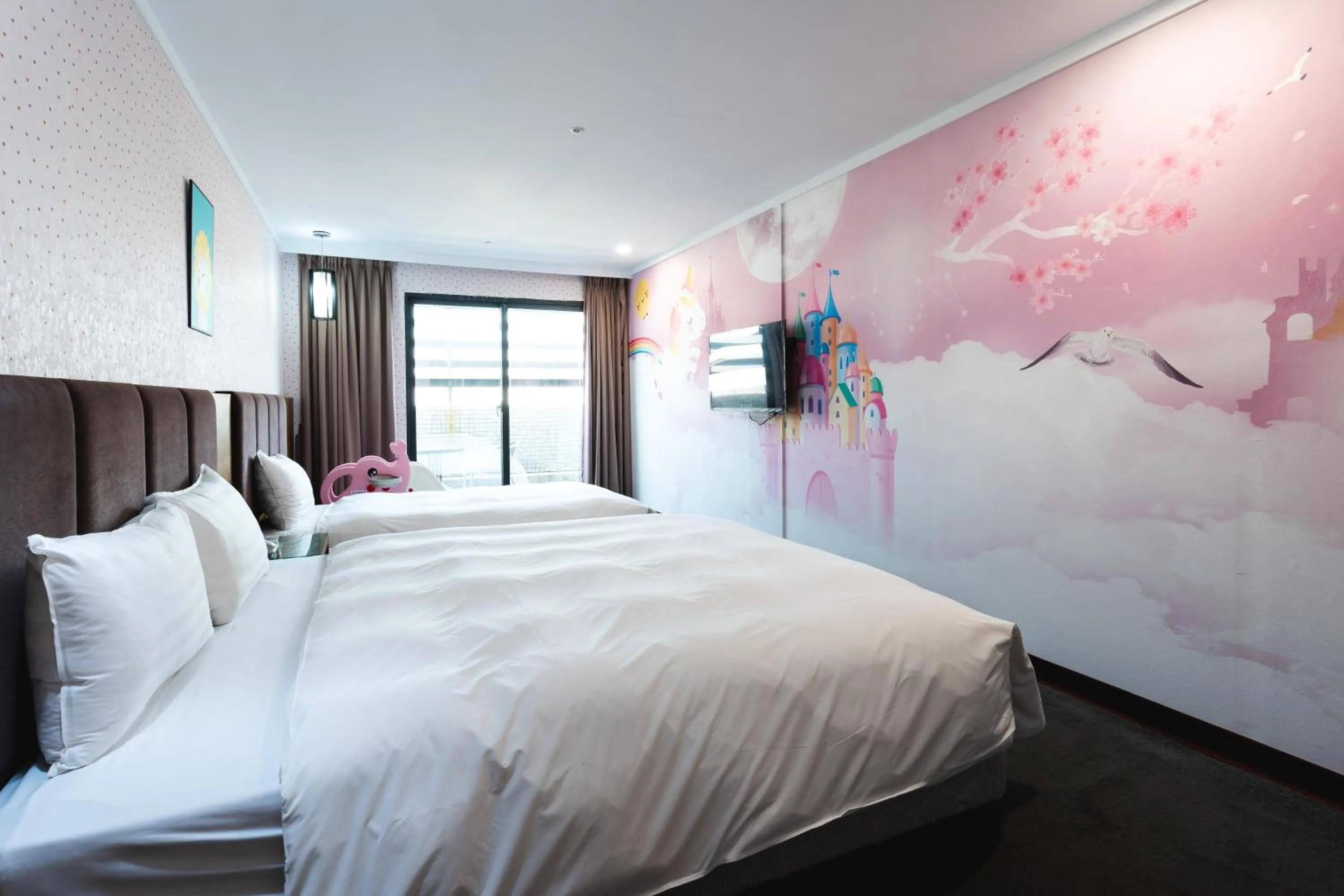 Bed in Shianghu Boutique Hotel