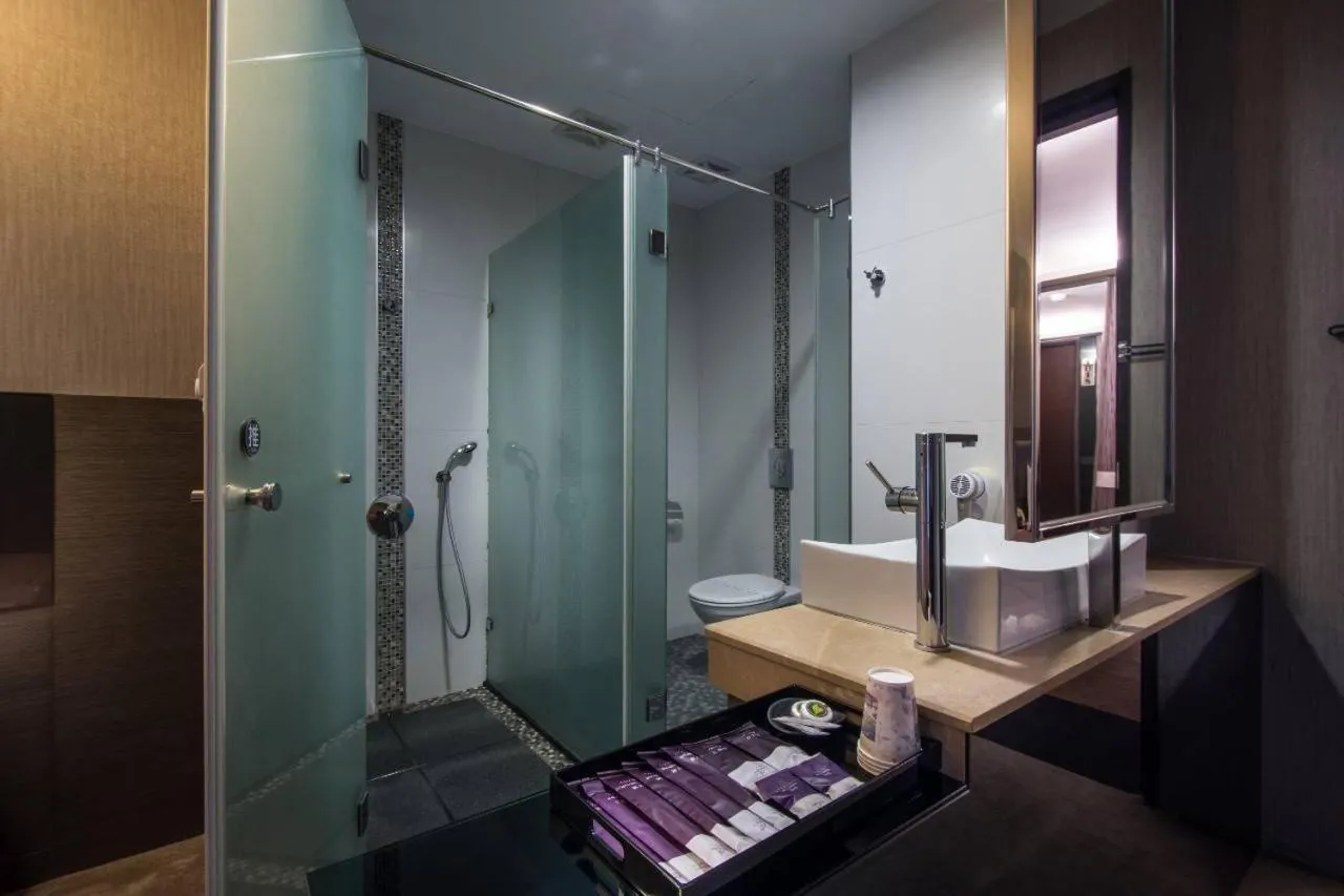 Bathroom in Shianghu Boutique Hotel