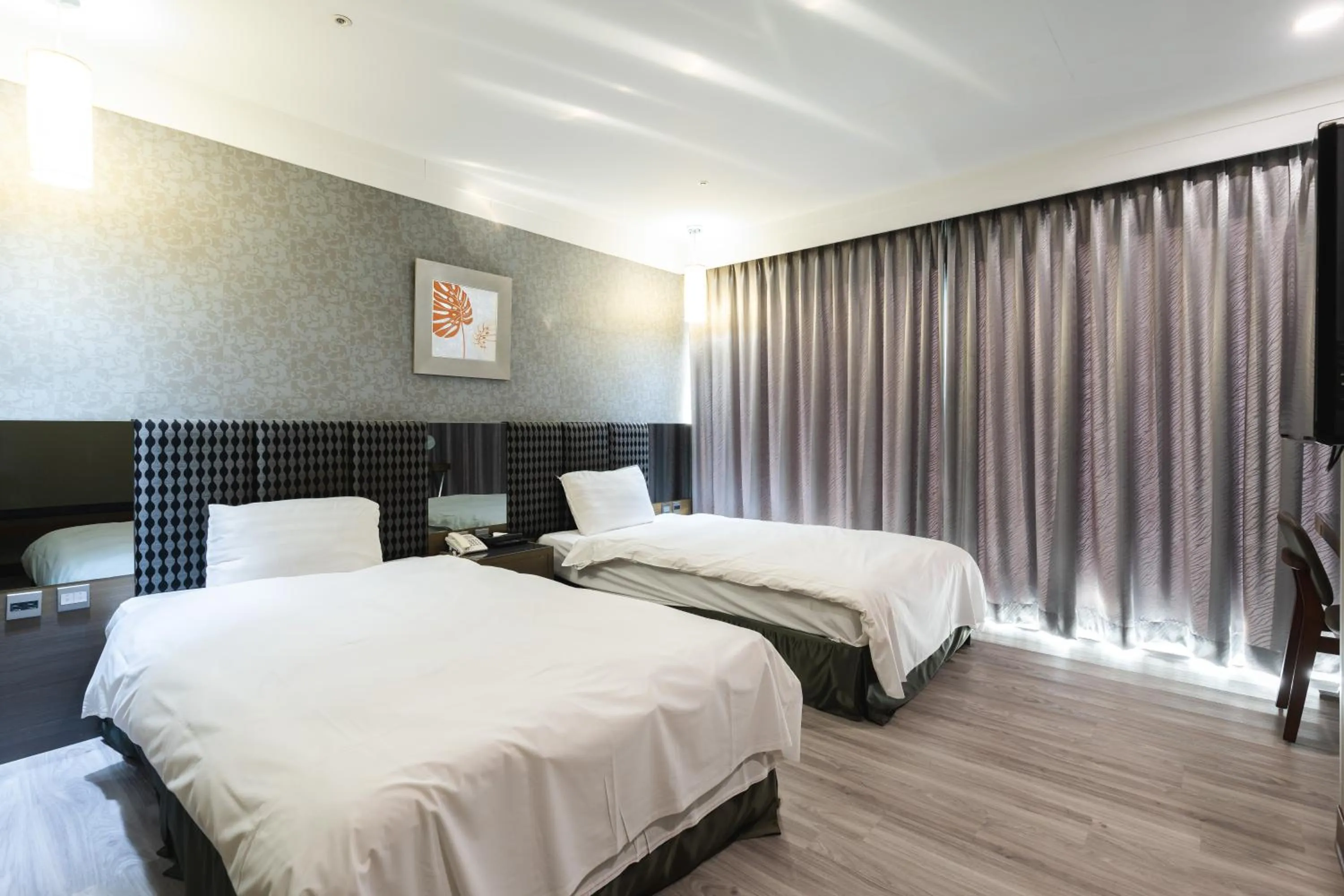Bed in Shianghu Boutique Hotel