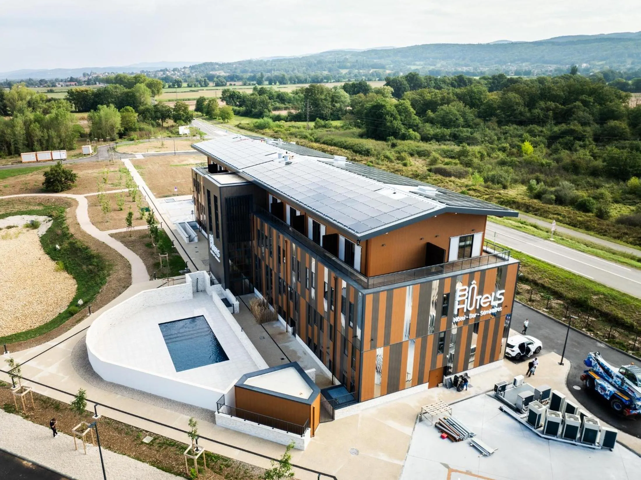 Property building in Bô Hôtels Ambronay