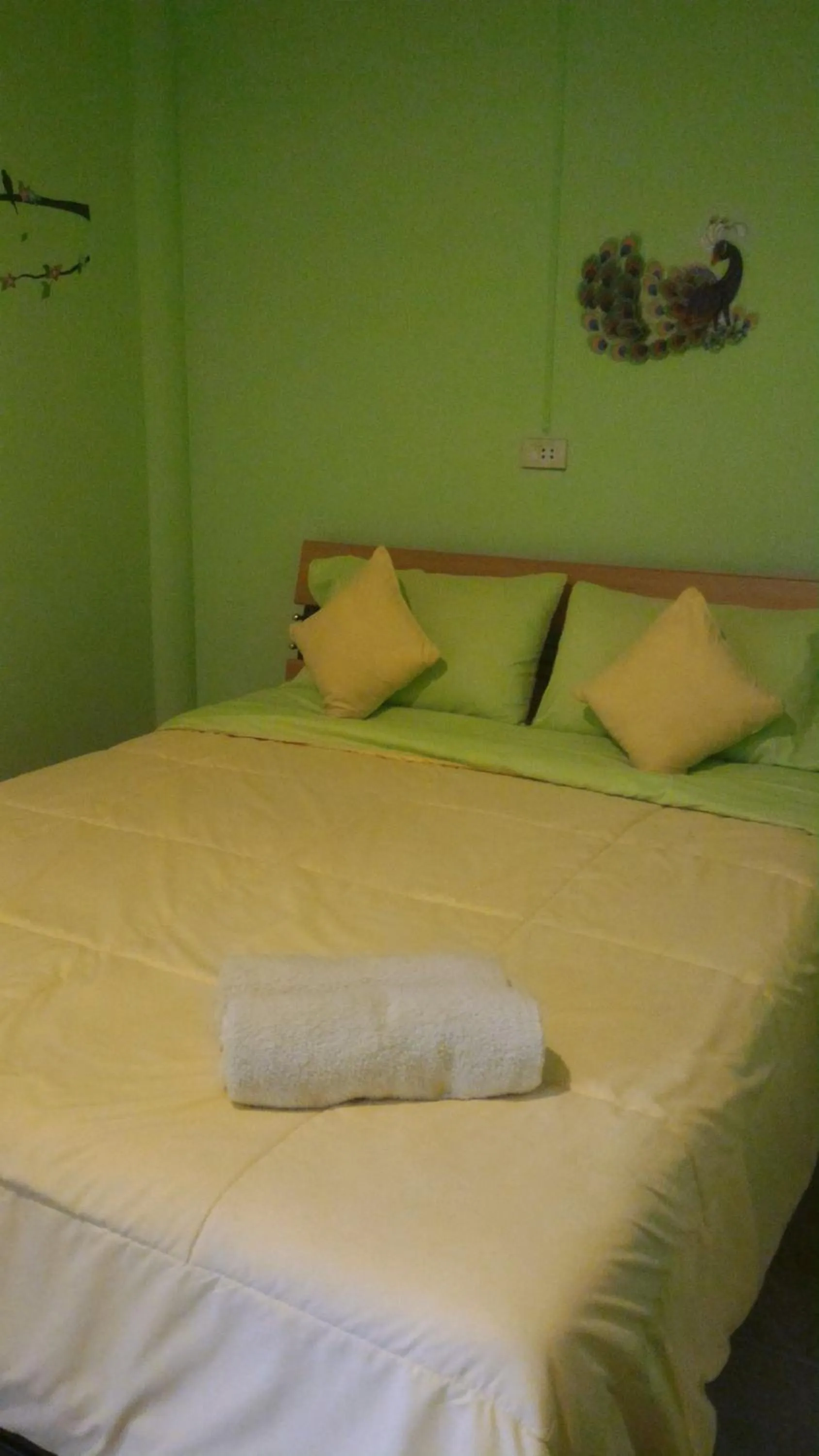 Bed in Baan Benjathip