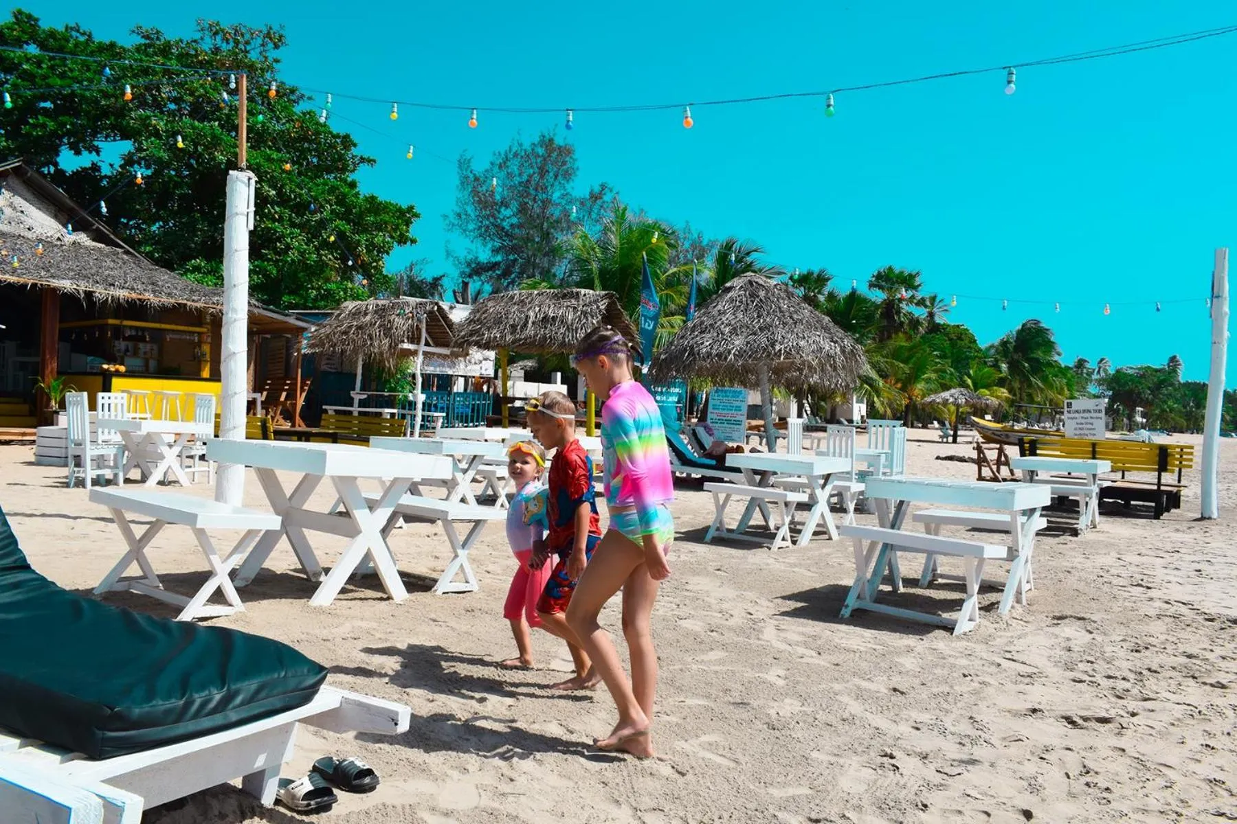 Day in Golden Beach Cottages