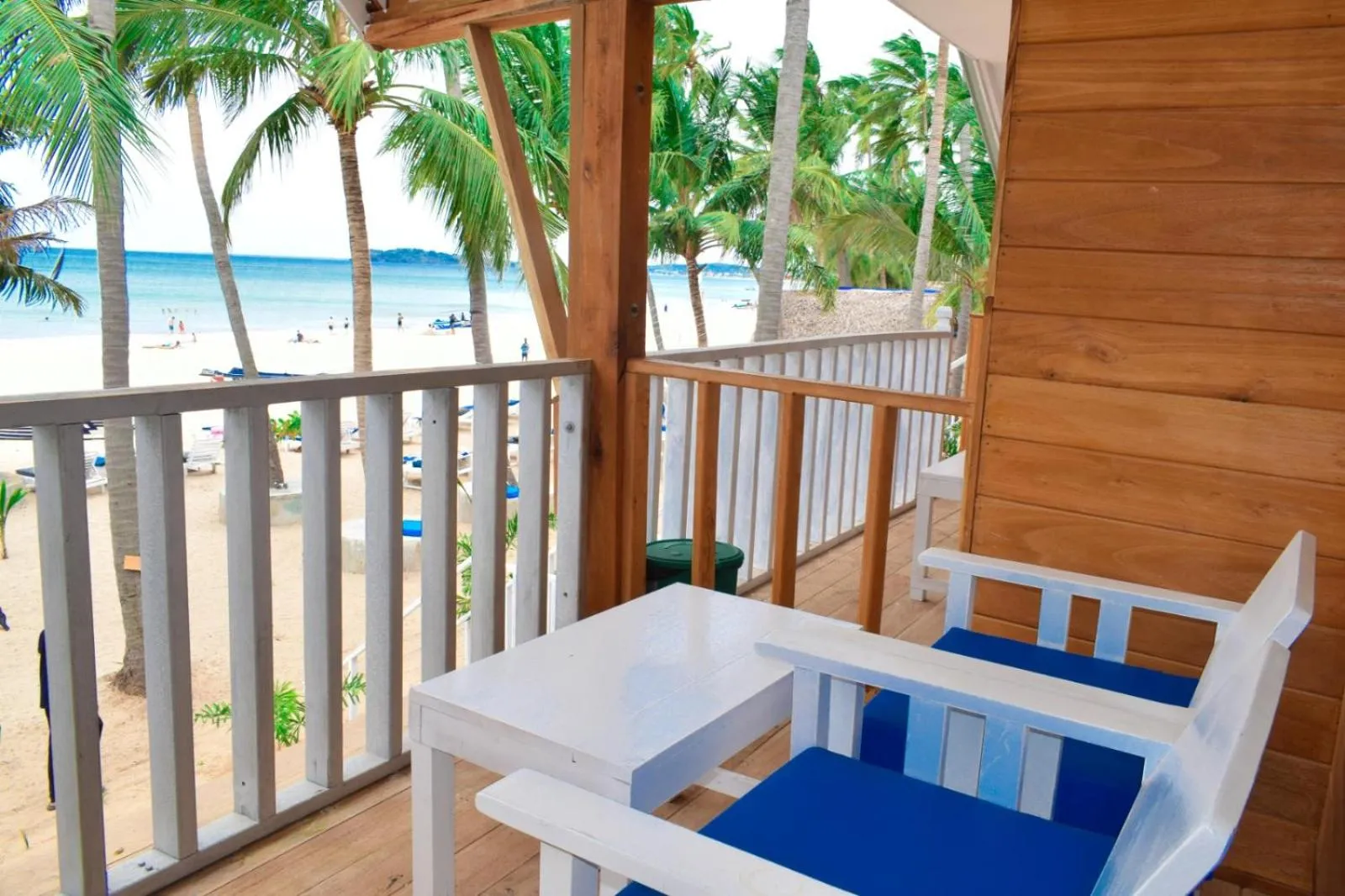 Patio in Golden Beach Cottages