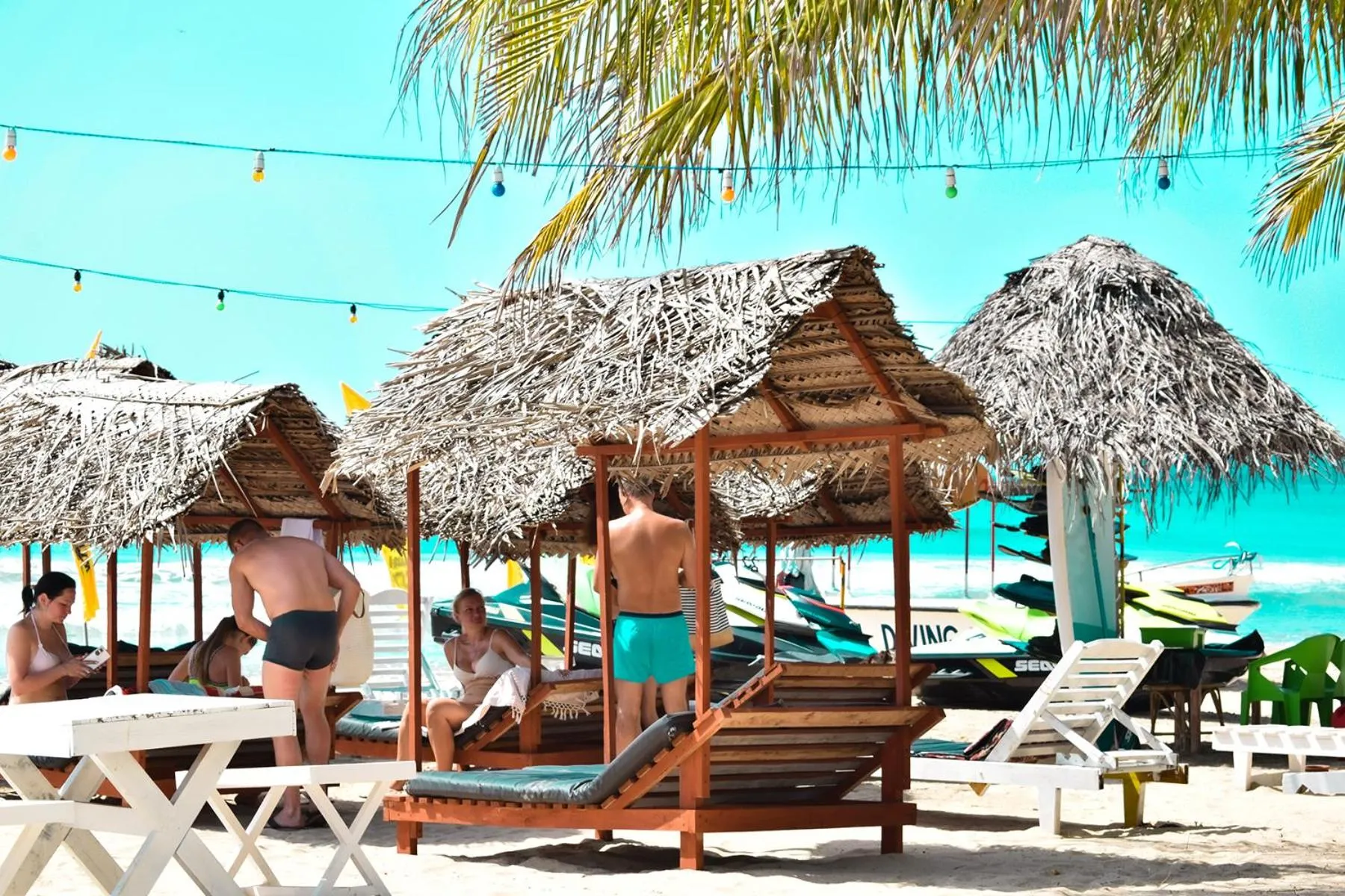 Day in Golden Beach Cottages