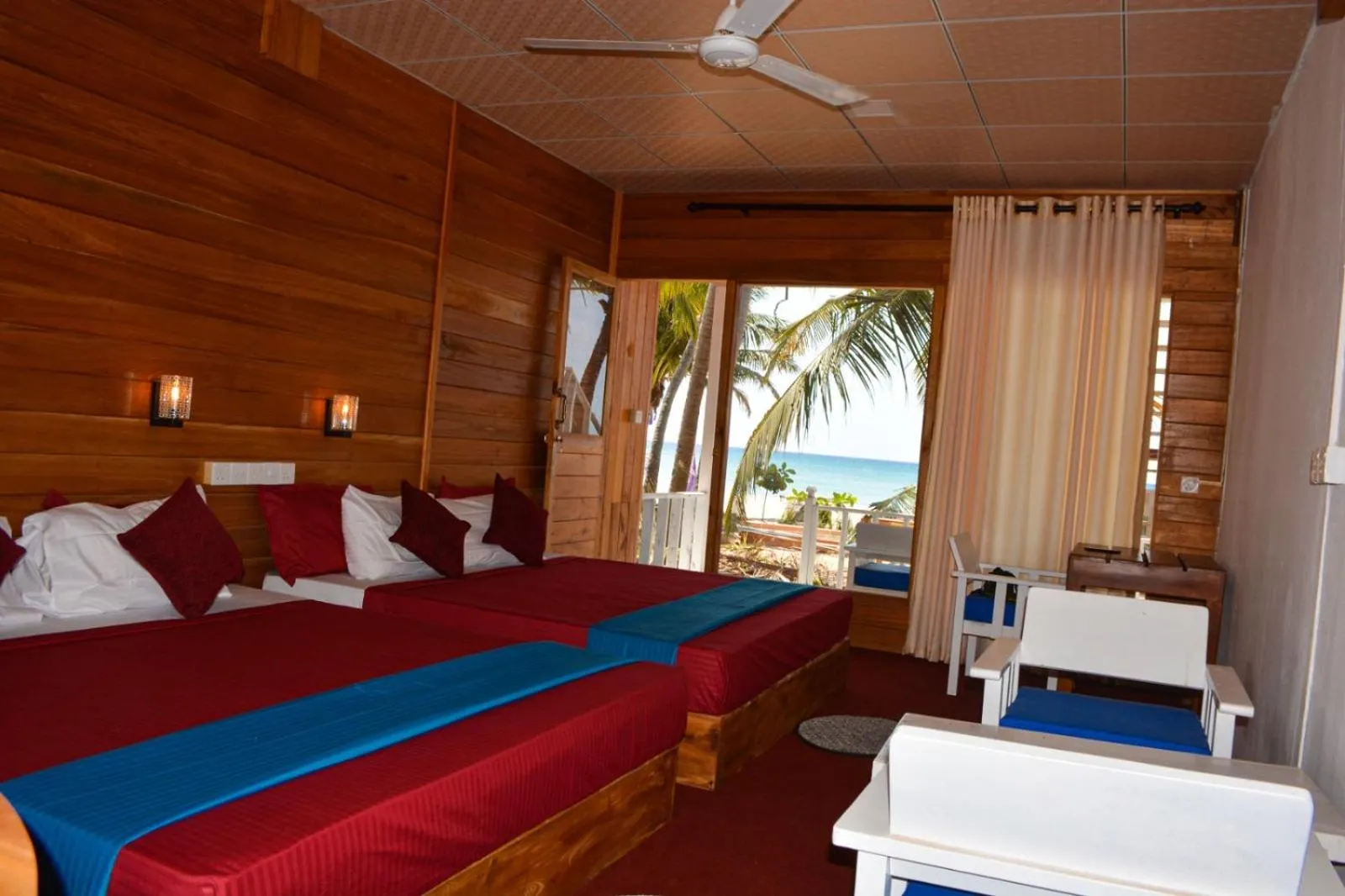 Bed in Golden Beach Cottages