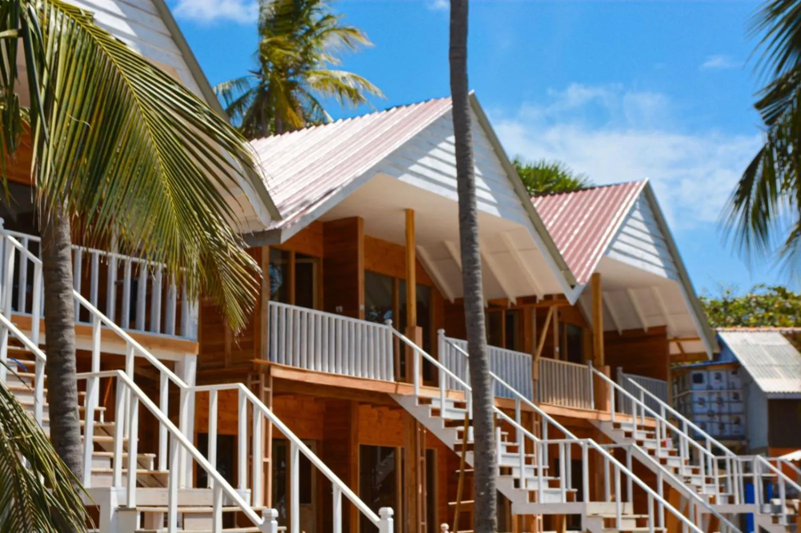 Property building in Golden Beach Cottages