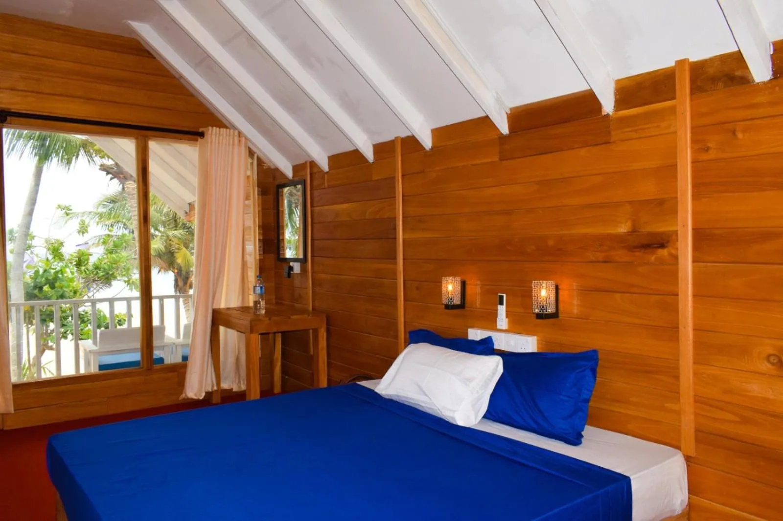 Bed in Golden Beach Cottages
