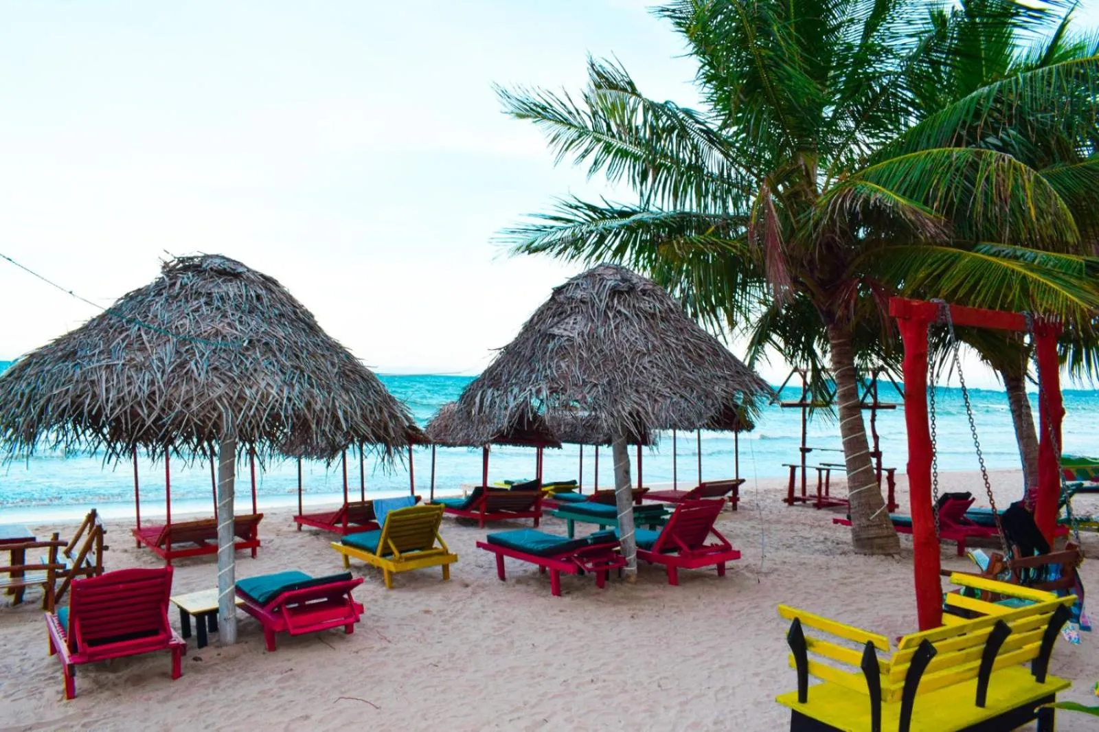 Day in Golden Beach Cottages