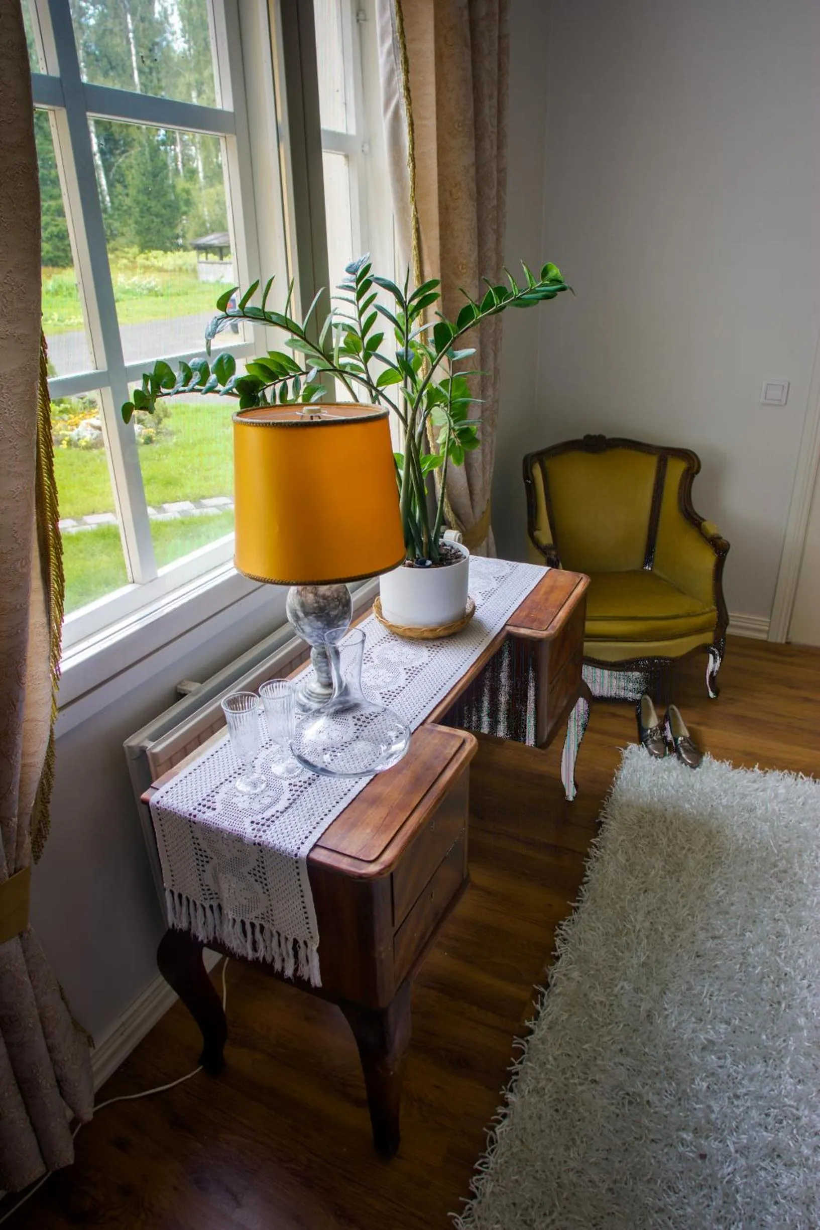 Photo of the whole room in Salpalinjan Hovi