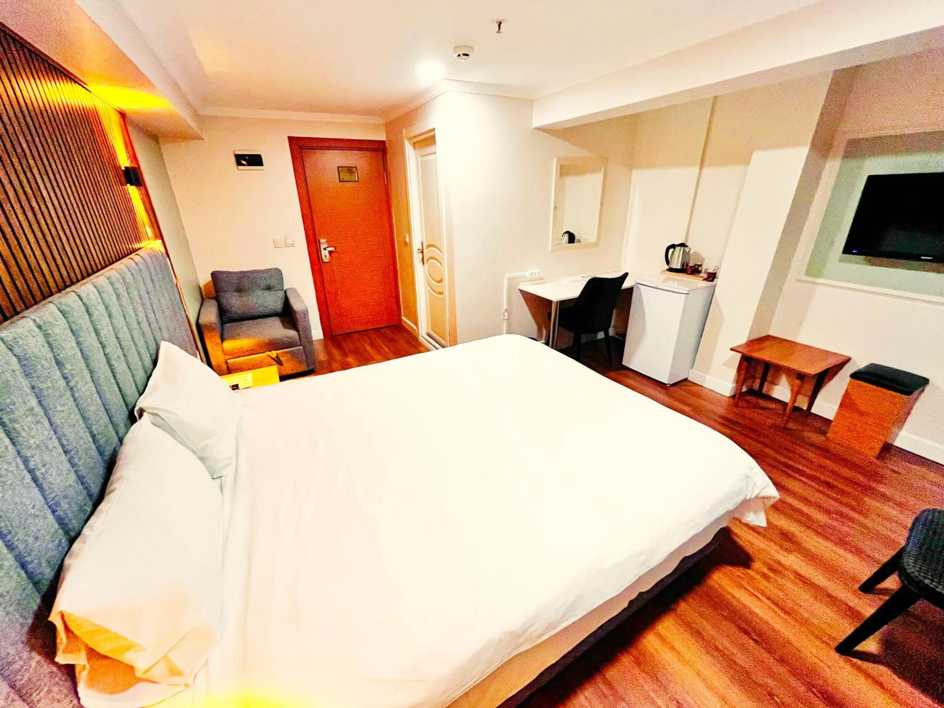 Photo of the whole room, Bed in Naila Hotel