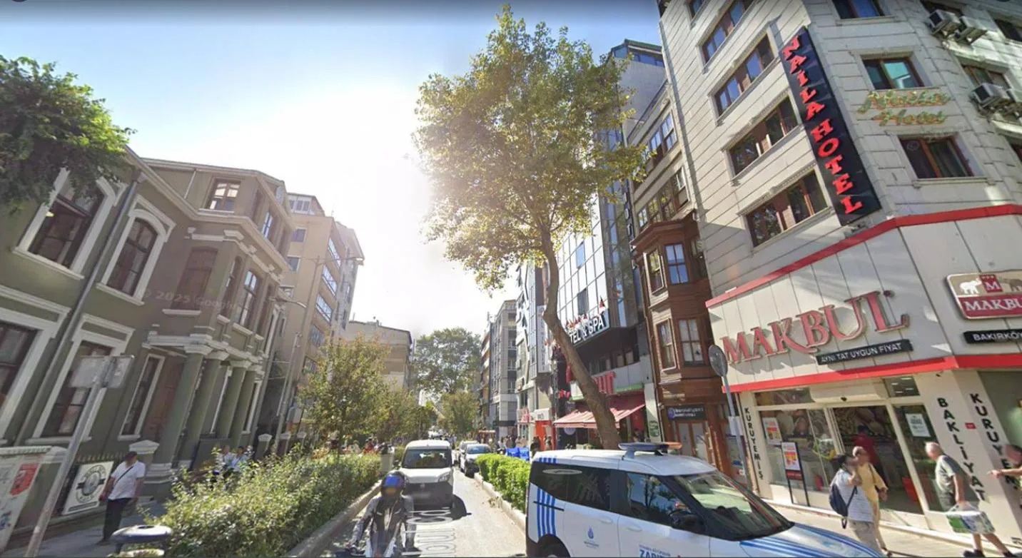 Coffee/tea facilities in Naila Hotel