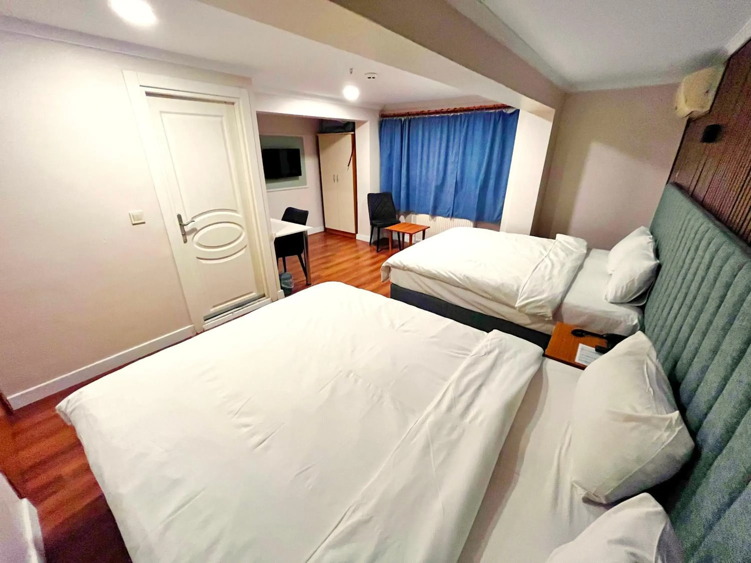 Photo of the whole room, Bed in Naila Hotel Photo of the whole room, Bed in Naila Hotel