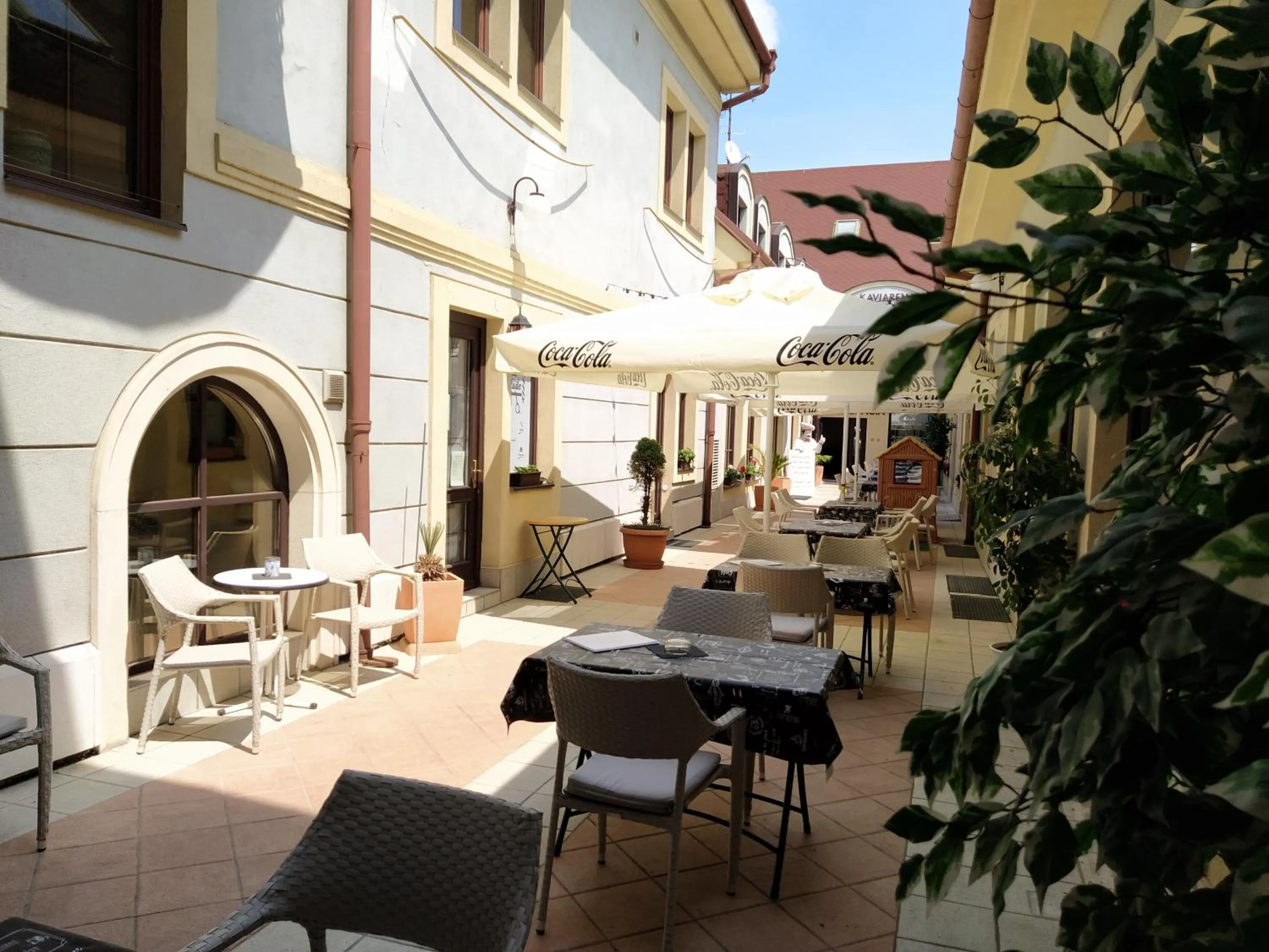 Restaurant/places to eat in Hotel Barbakan