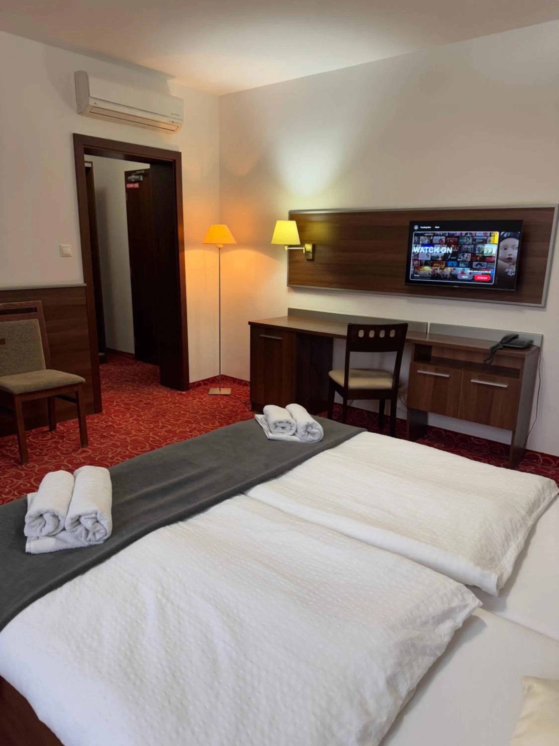 Photo of the whole room, Bed in Hotel Barbakan