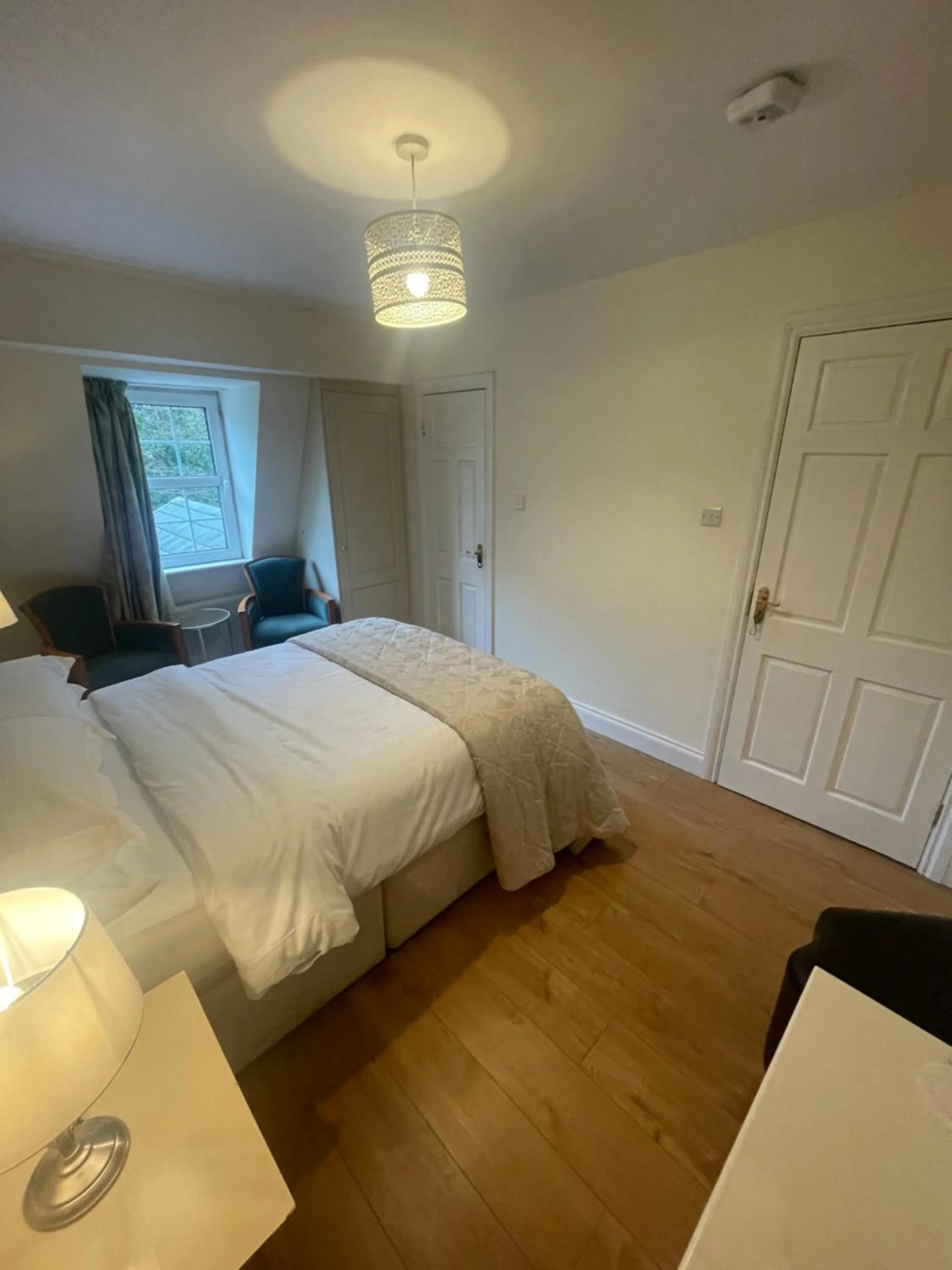 Bedroom, Bed in Beechwood House Accommodation