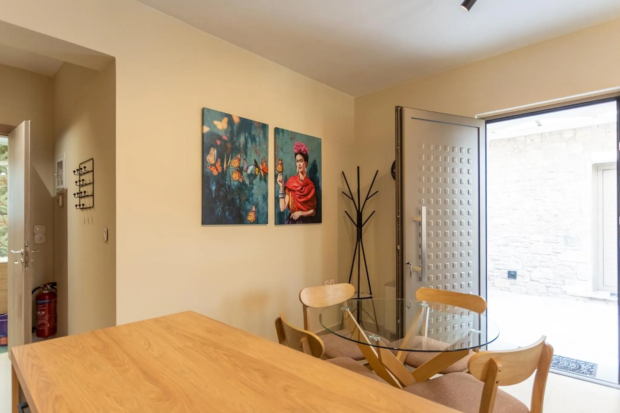 Dining area in Akti Vigla Apartments