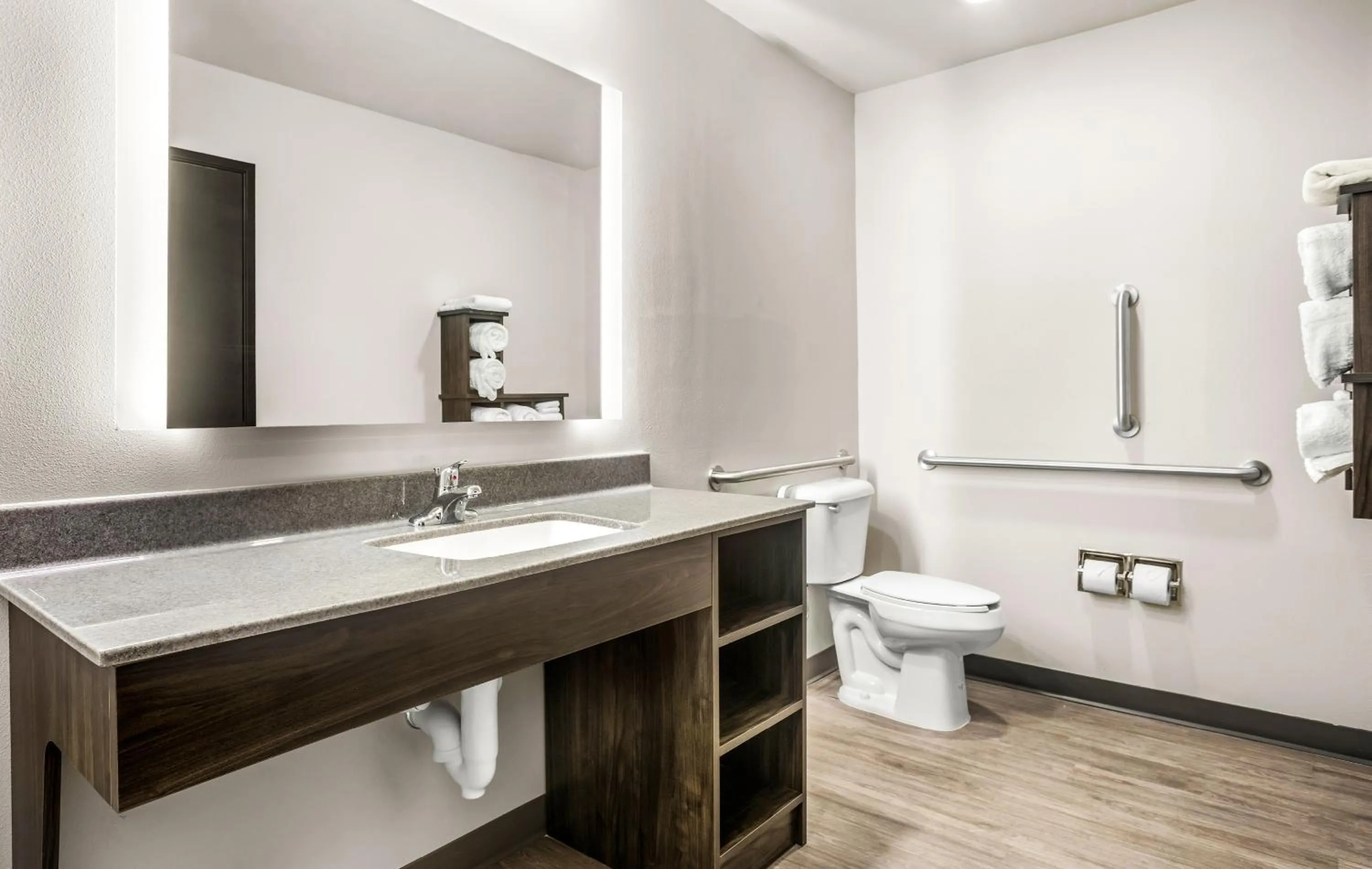 Toilet in My Place Hotel-Savannah Airport/Pooler, GA