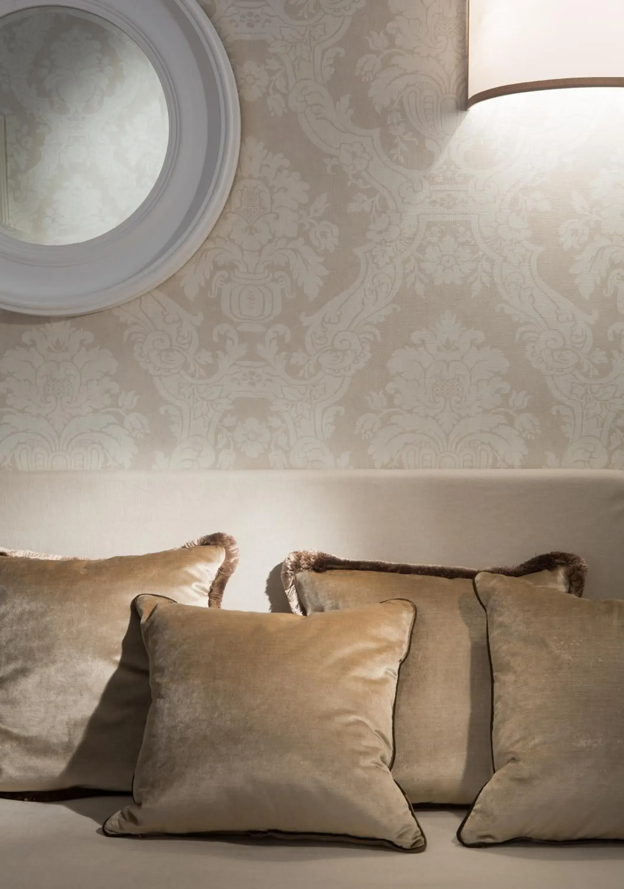 Decorative detail in San Giuliano Inn Decorative detail in San Giuliano Inn